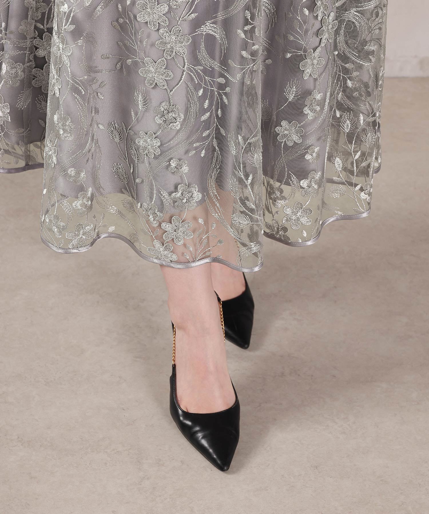 刺繍レース ウェーブデザイン チュールバルーンスリーブ Aラインワンピースドレス