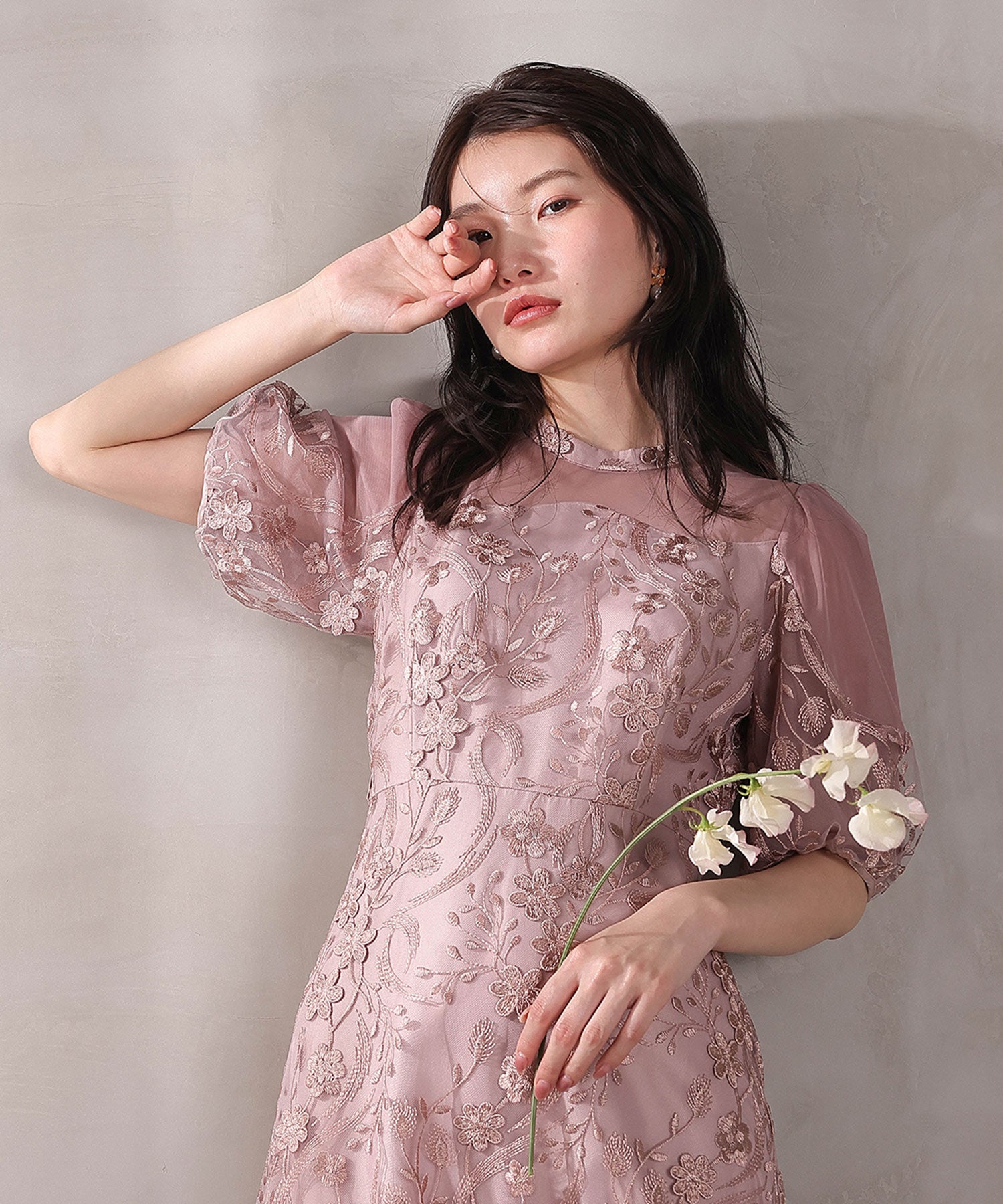 刺繍レース ウェーブデザイン チュールバルーンスリーブ Aラインワンピースドレス