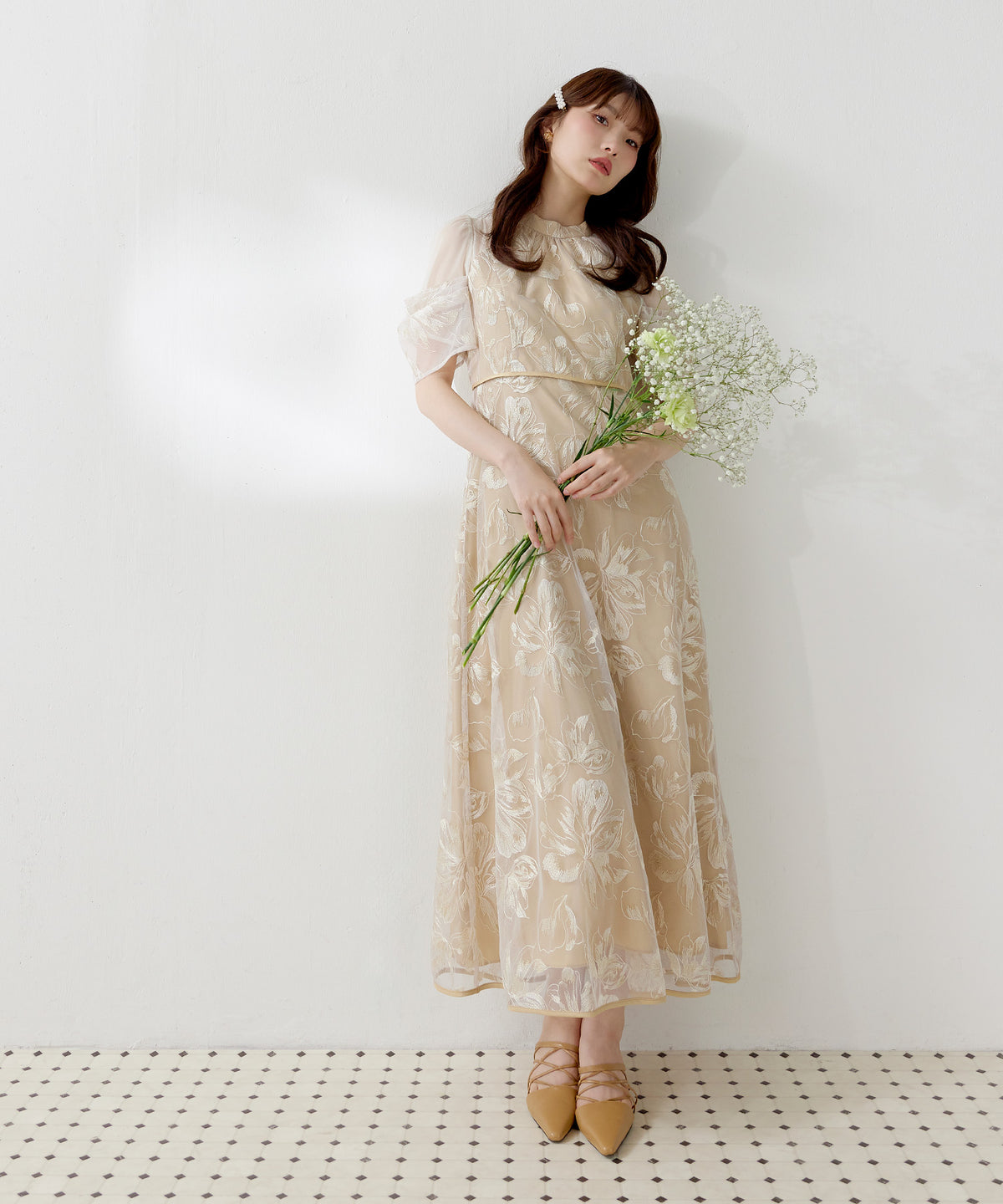 花柄刺繍レースアメスリタックスリーブフィットフレアドレス