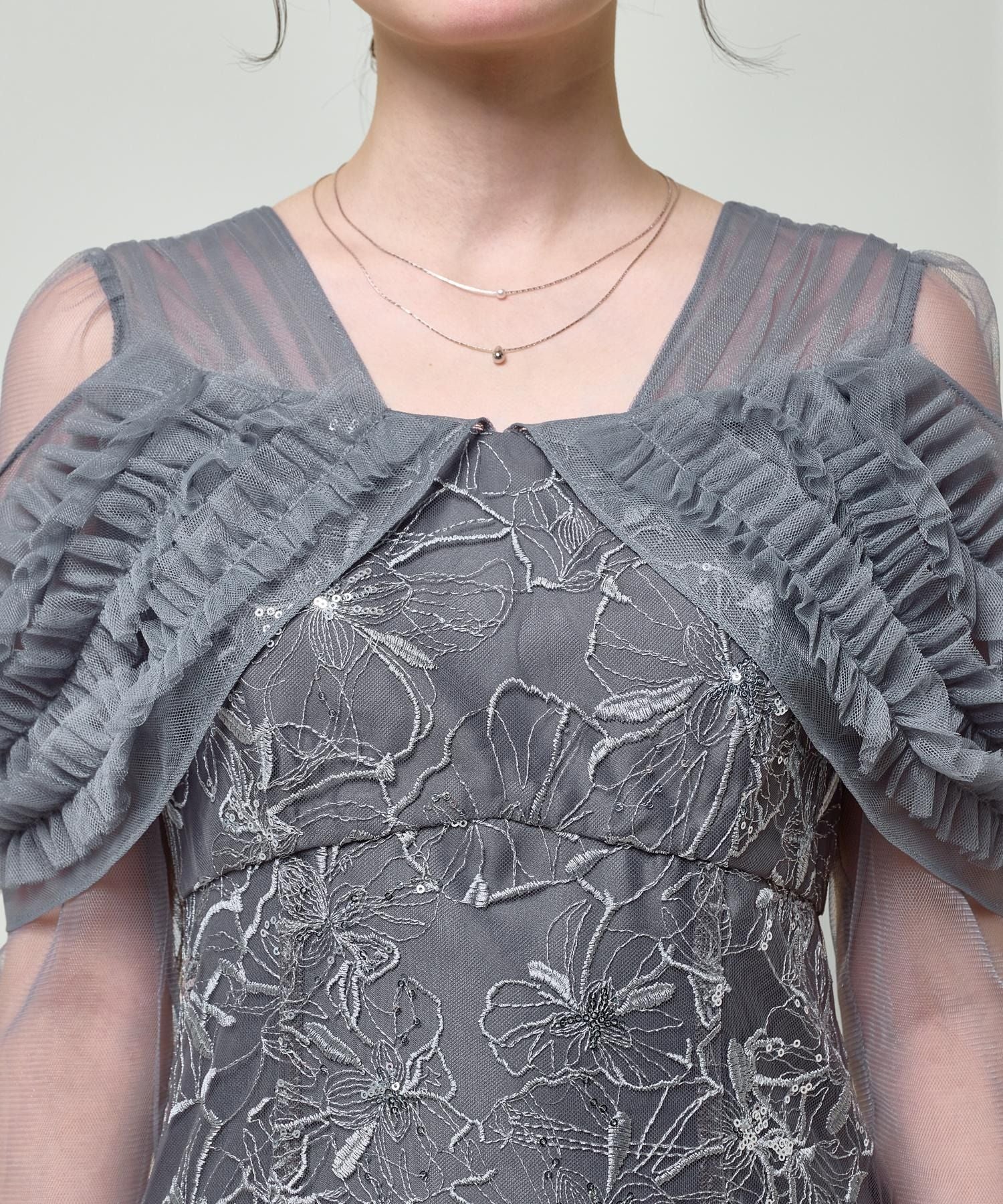 花柄刺繍ボリュームフリル袖フレアドレス