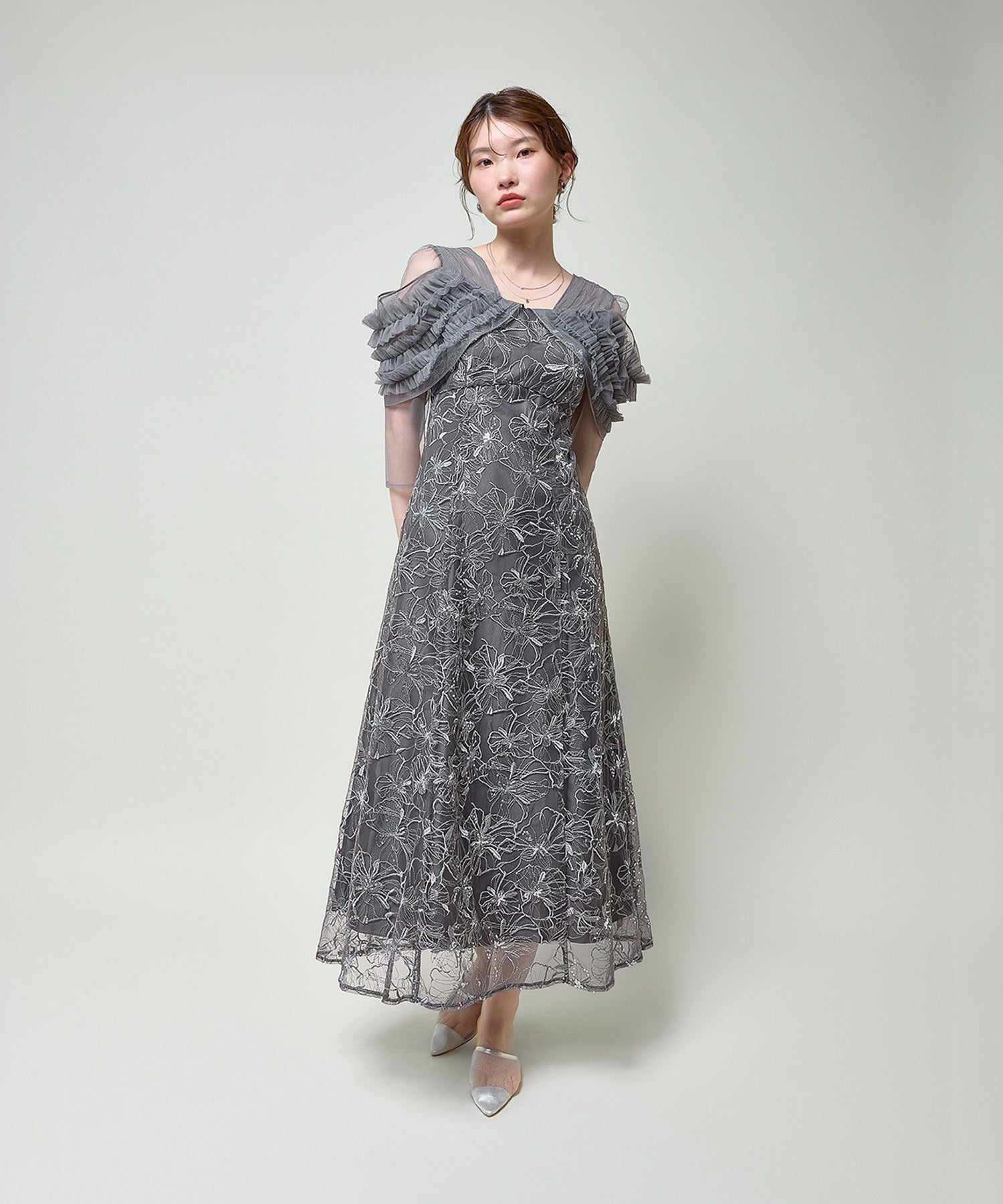 167cm / 着用 M / チャコールグレー