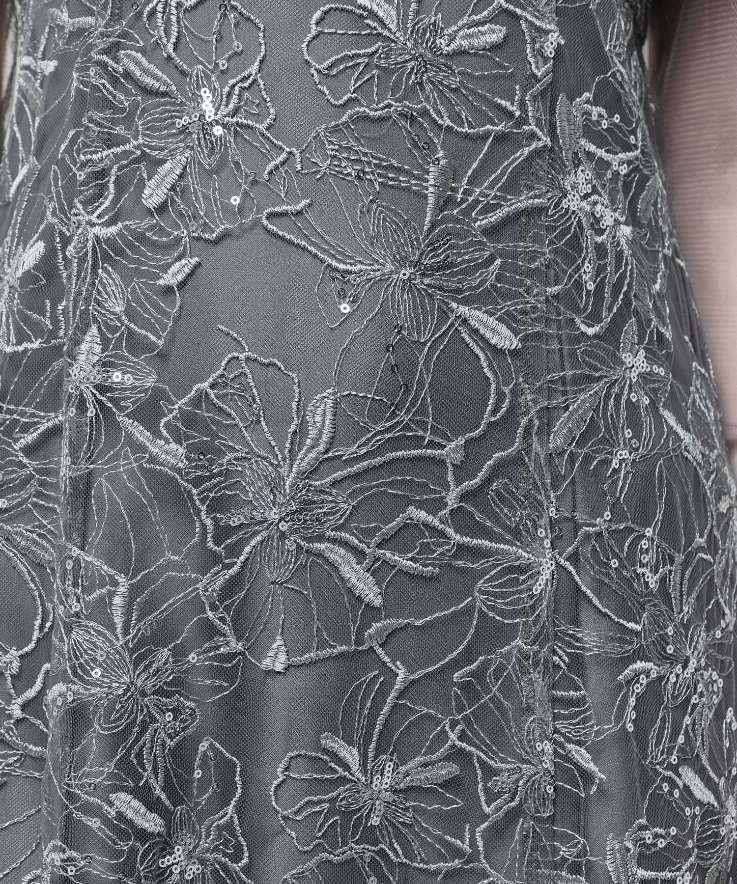 花柄刺繍ボリュームフリル袖フレアドレス