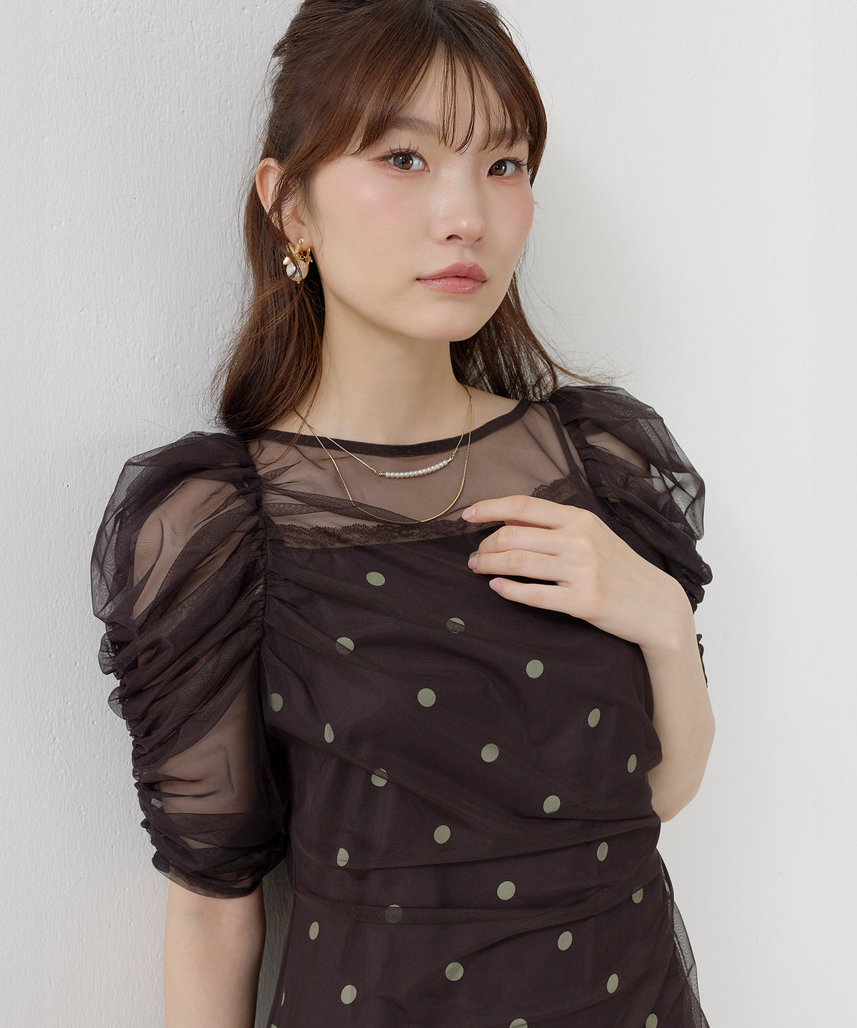 ドットチュールレイヤードレープドレス