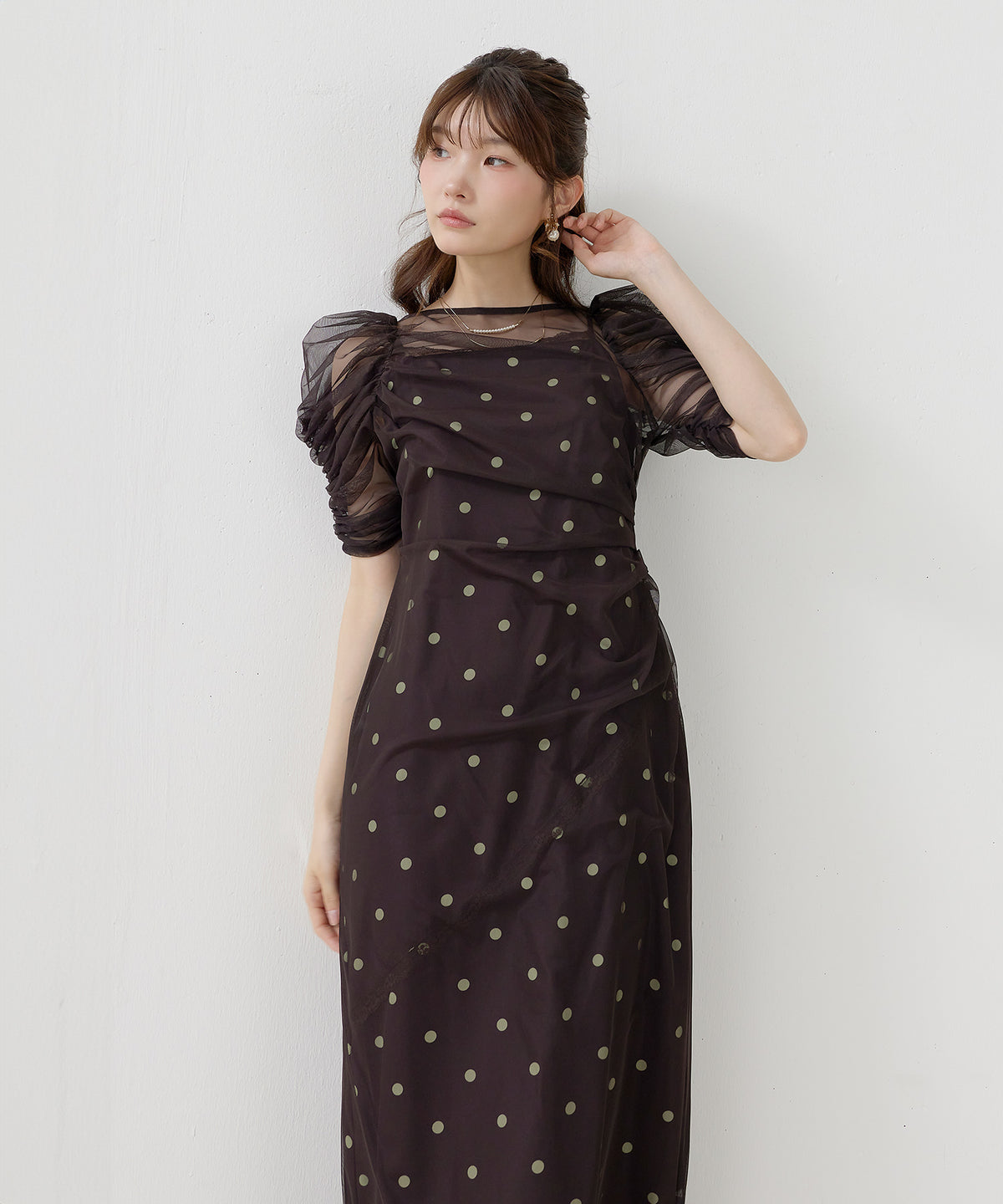 ドットチュールレイヤードレープドレス