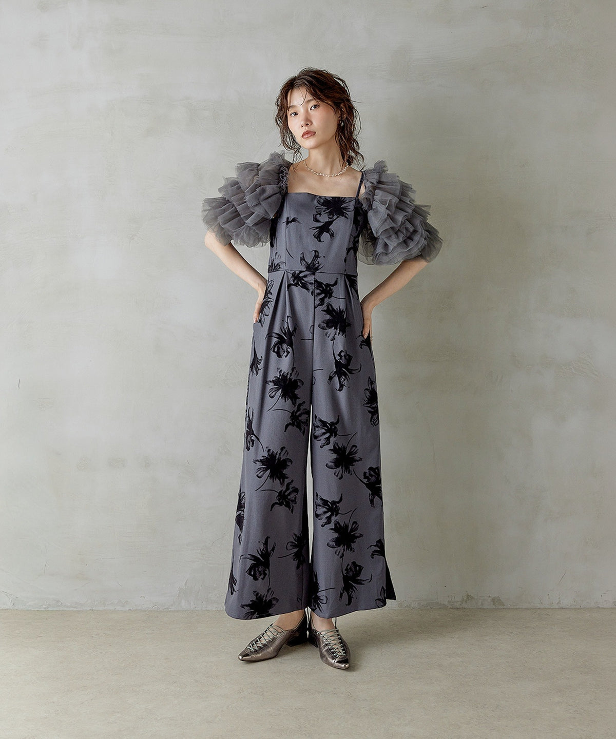 167cm / 着用 M / チャコールグレー