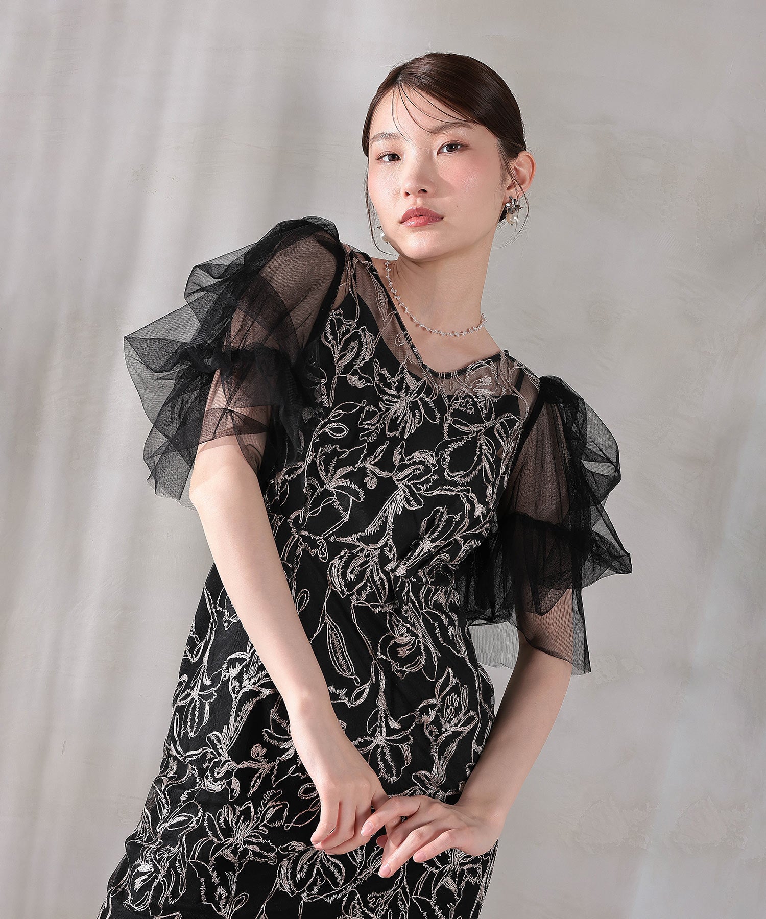 刺繍レース チュールスリーブ パーティードレス