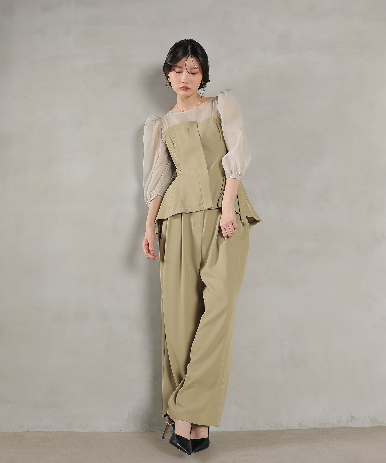 ビスチェペプラムトップス パンツ セットアップ