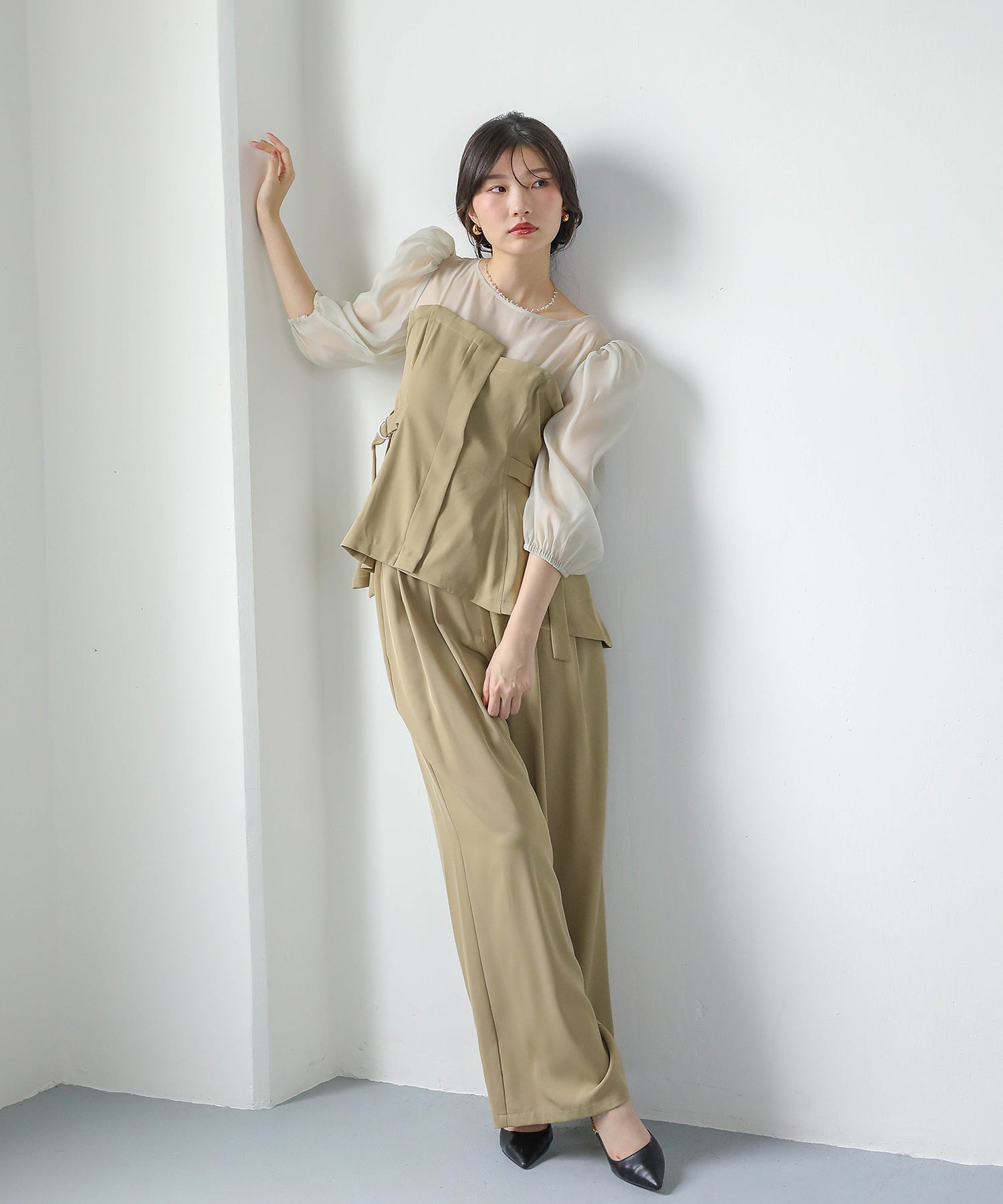 ビスチェペプラムトップス パンツ セットアップ ドレス
