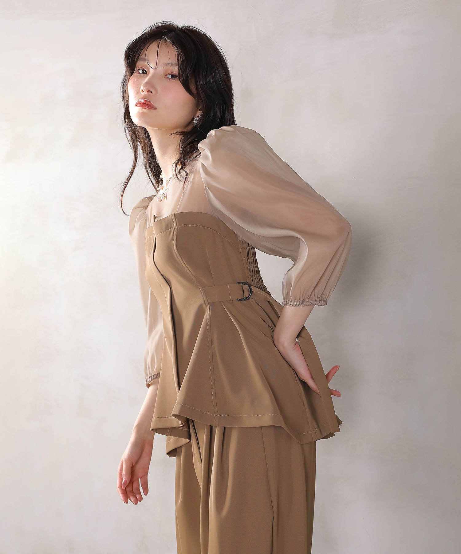 ビスチェペプラムトップス パンツ セットアップ ドレス