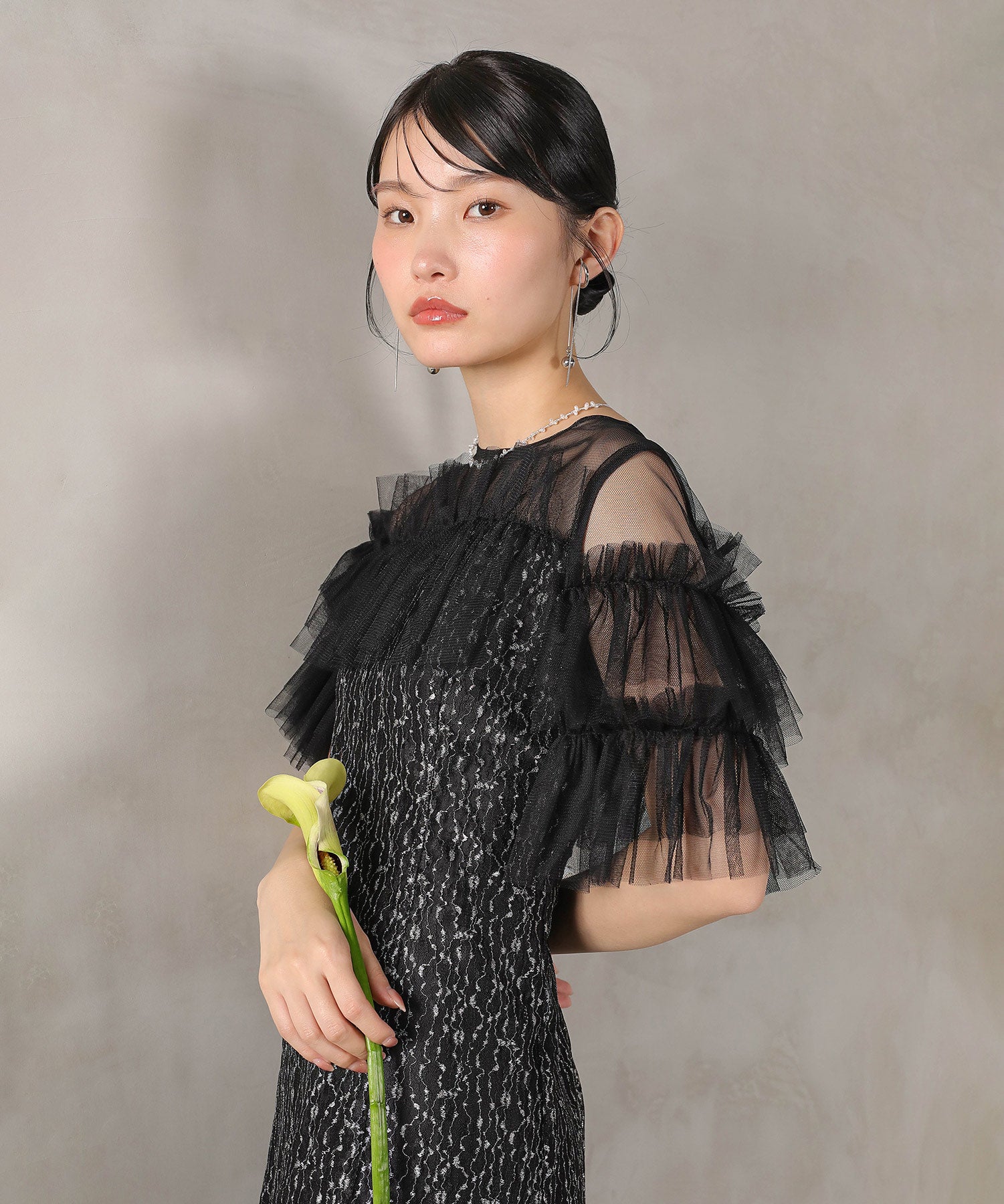 ラメチュールレース フリル Aライン ワンピースドレス