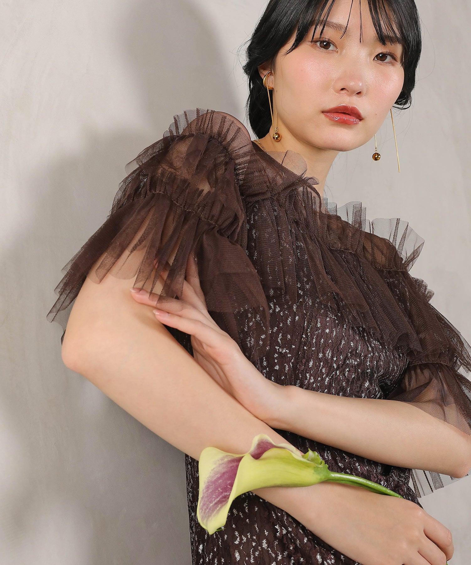 ラメチュールレース フリル Aライン ワンピースドレス