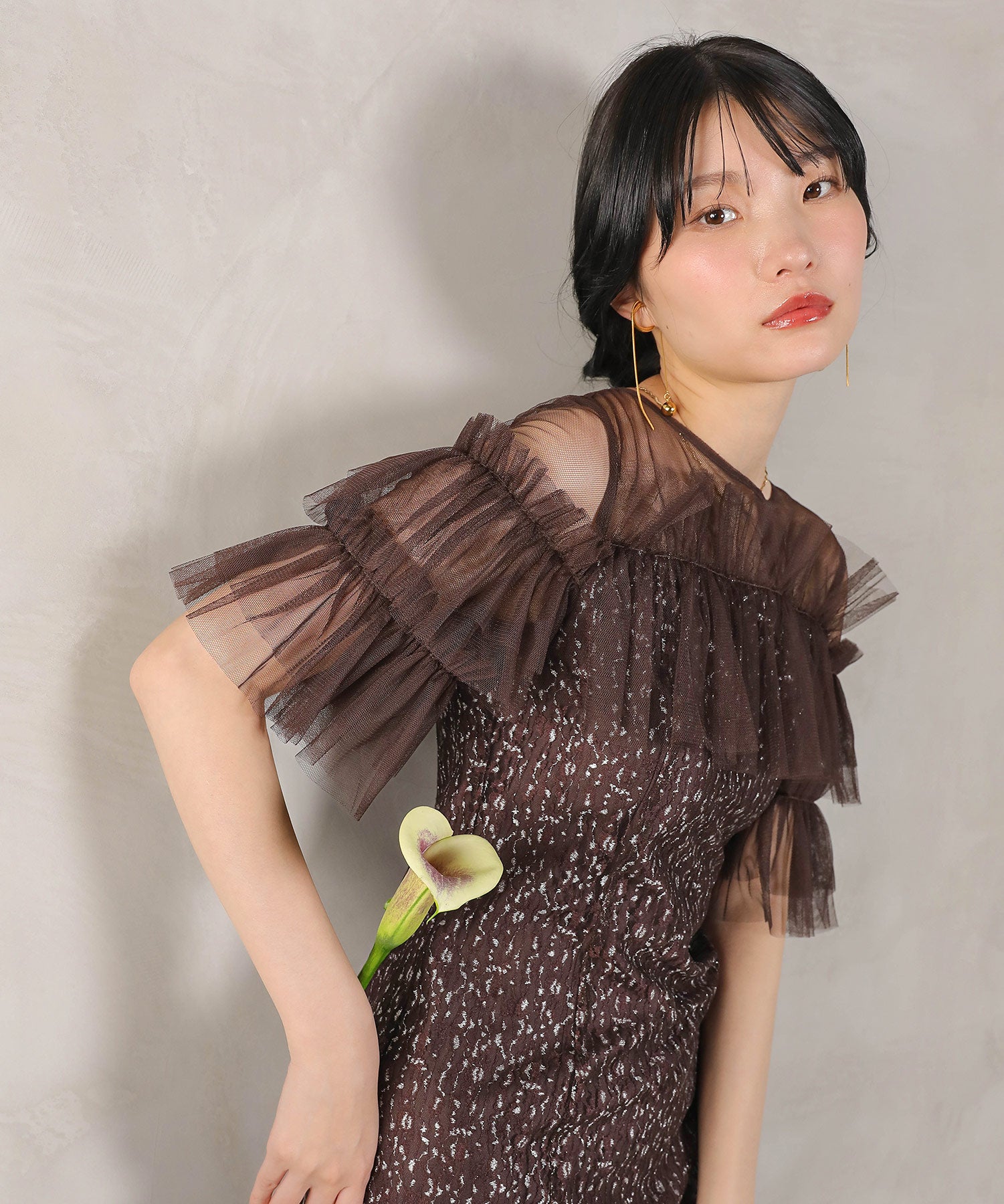 ラメチュールレース フリル Aライン ワンピースドレス