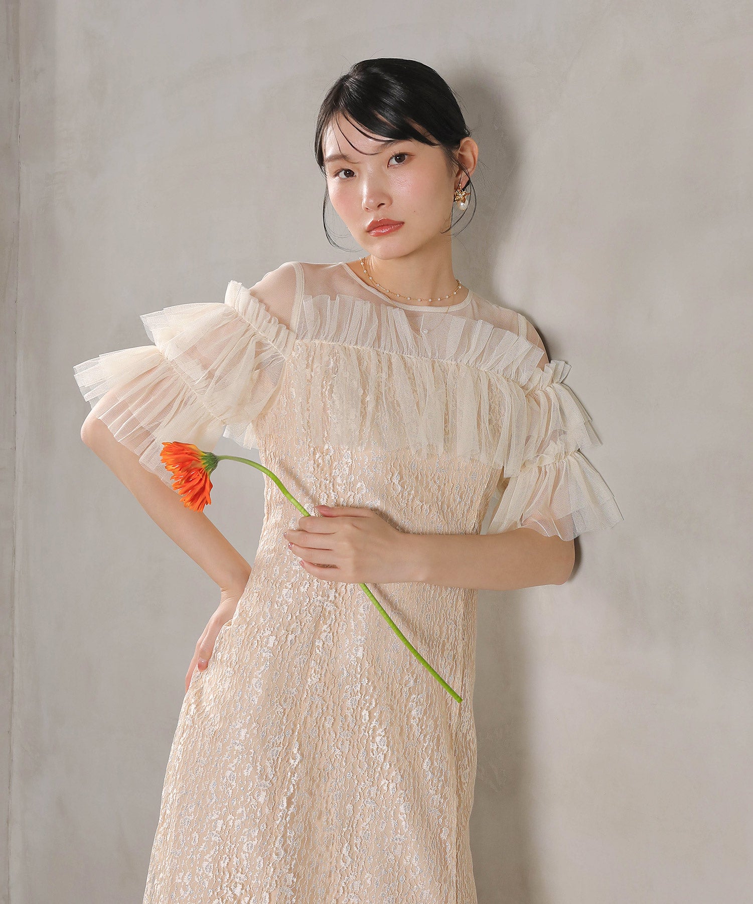 ラメチュールレース フリル Aライン ワンピースドレス