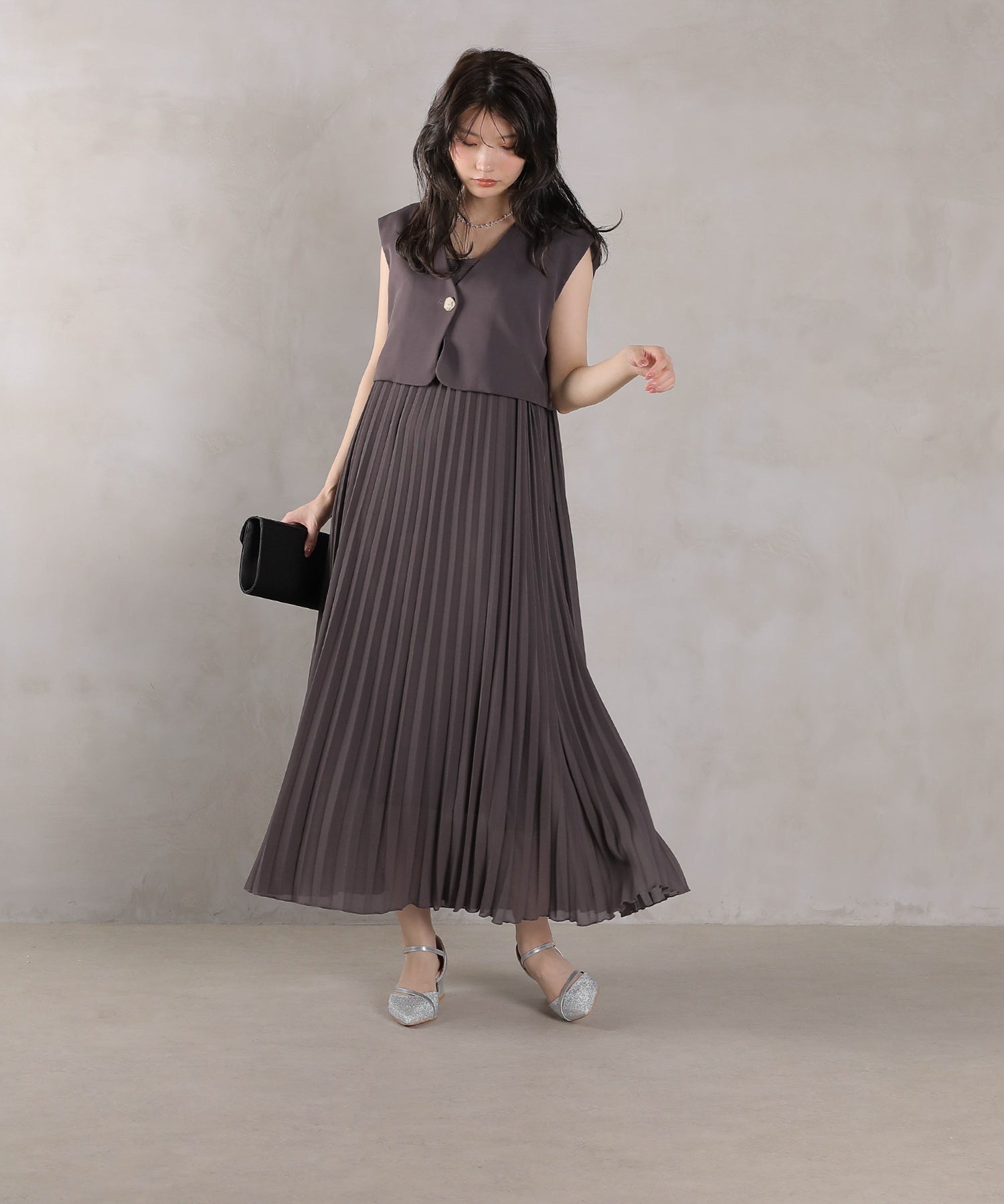 167cm / 着用 M / チャコールグレー