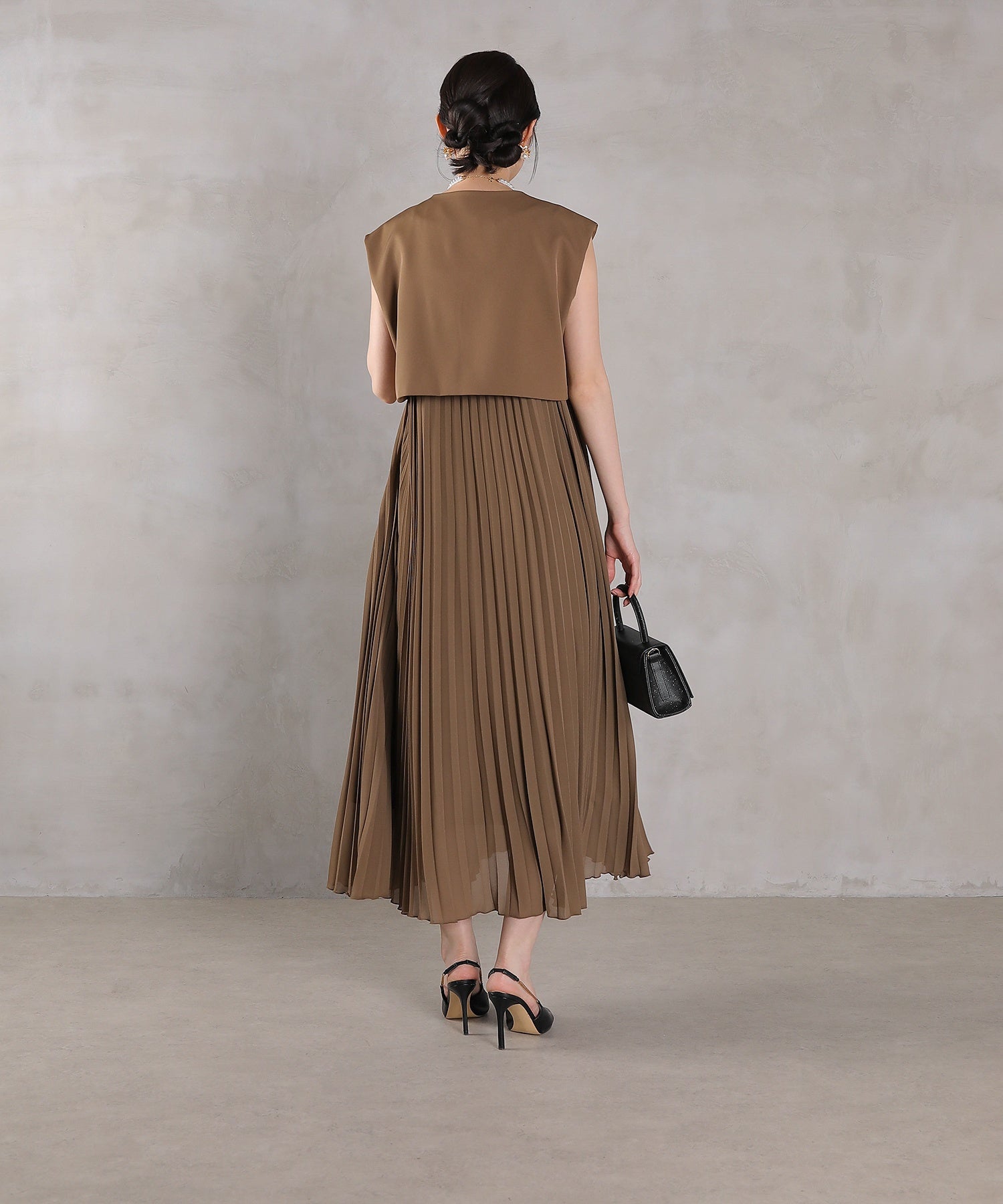 プリ―ツ Aライン ワンピース ジレ ジャケット 2点セット