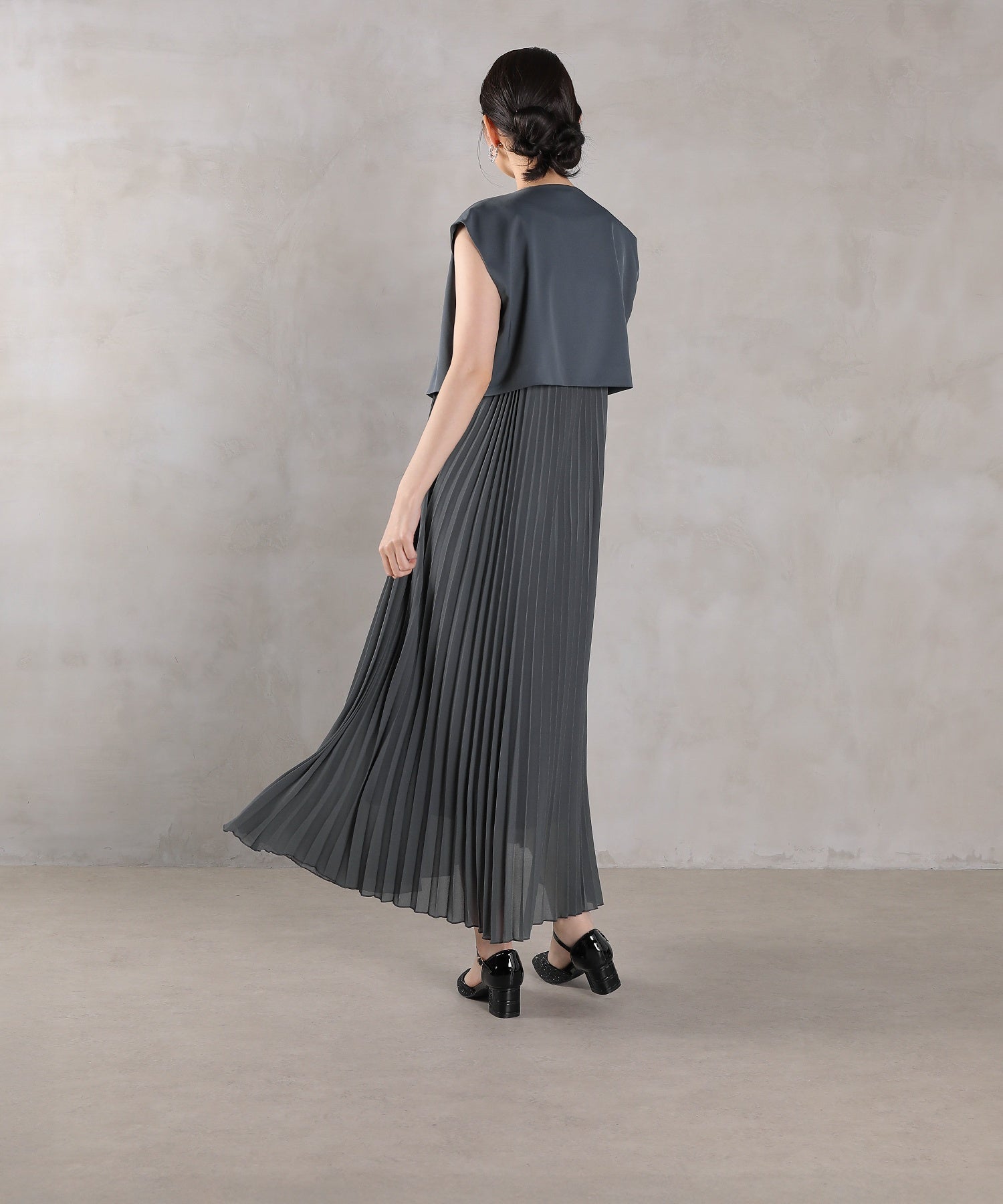 プリ―ツ Aライン ワンピース ジレ ジャケット 2点セット