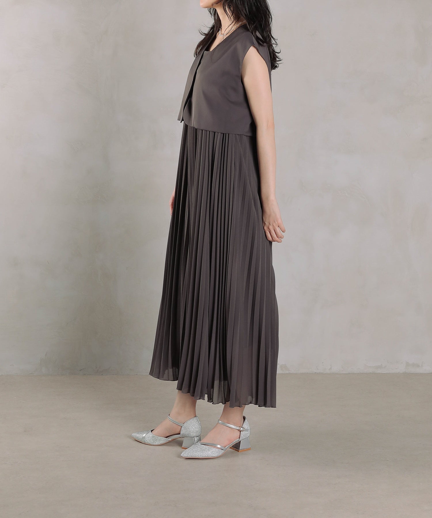 プリ―ツ Aライン ワンピース ジレ ジャケット 2点セット