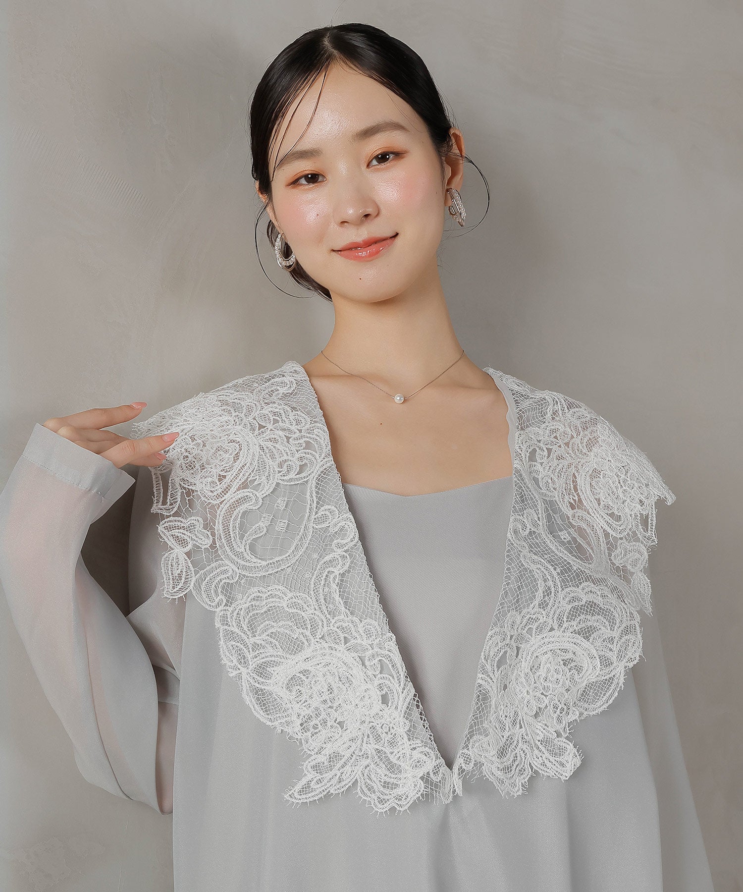 ビッグカラー レース Aラインドレス
