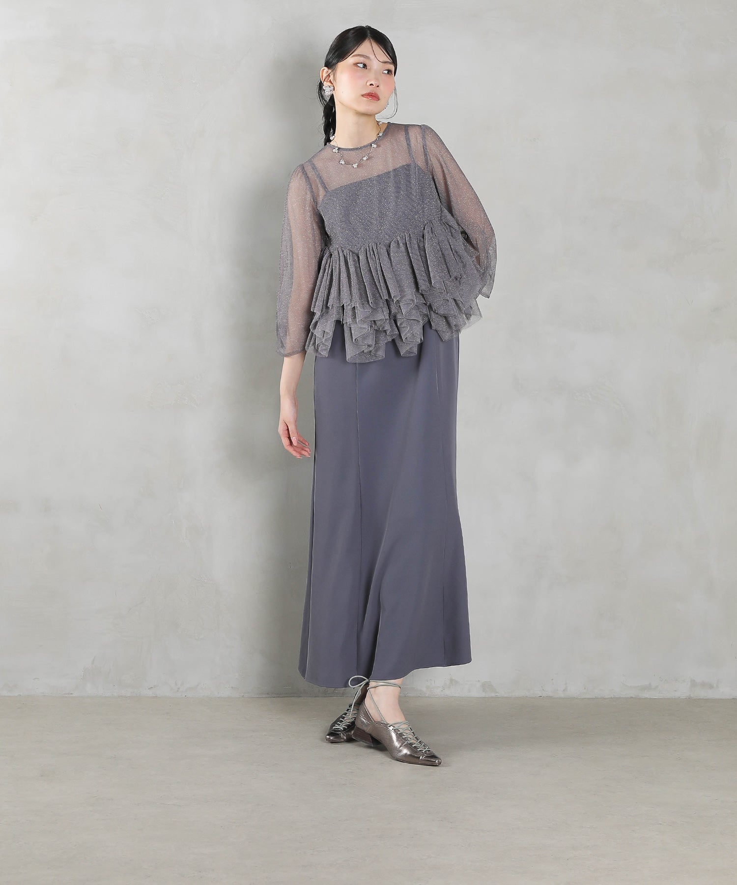 167cm / 着用 M / チャコールグレー
