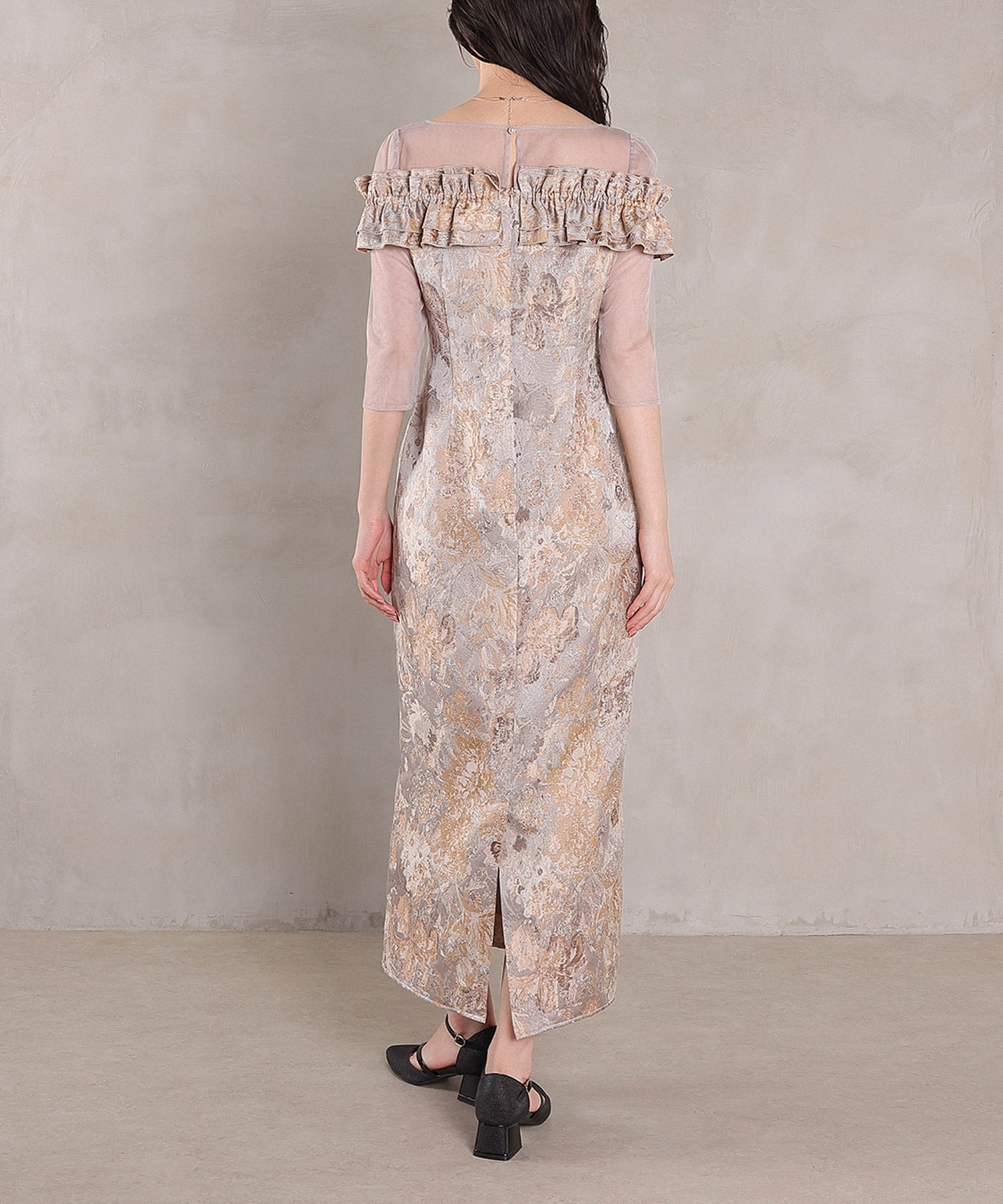 ハートネックフリルジャガードワンピースドレス