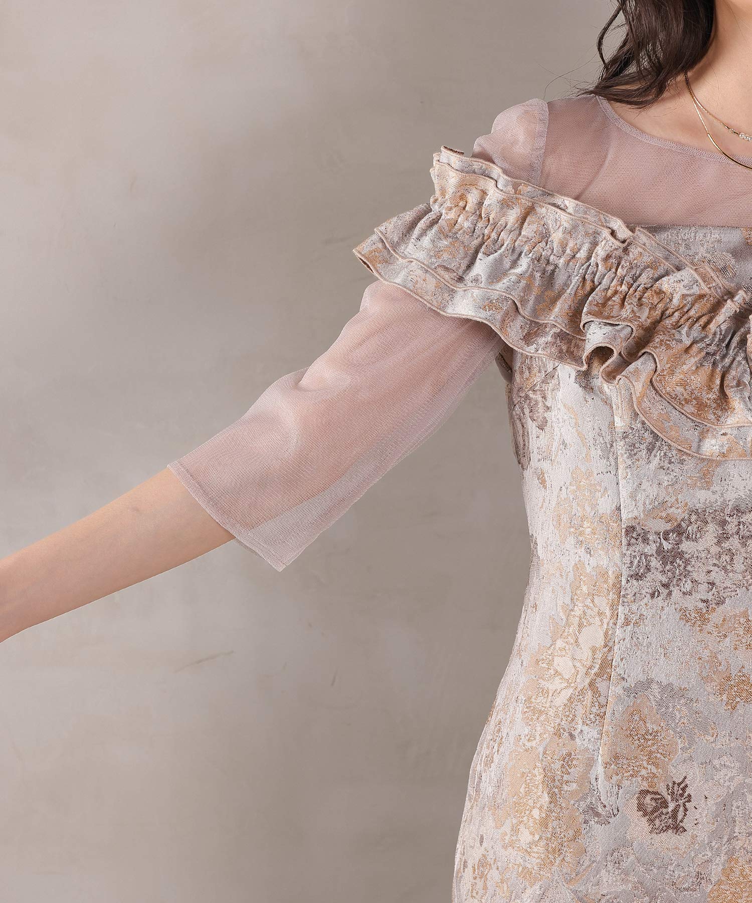 ハートネックフリルジャガードワンピースドレス