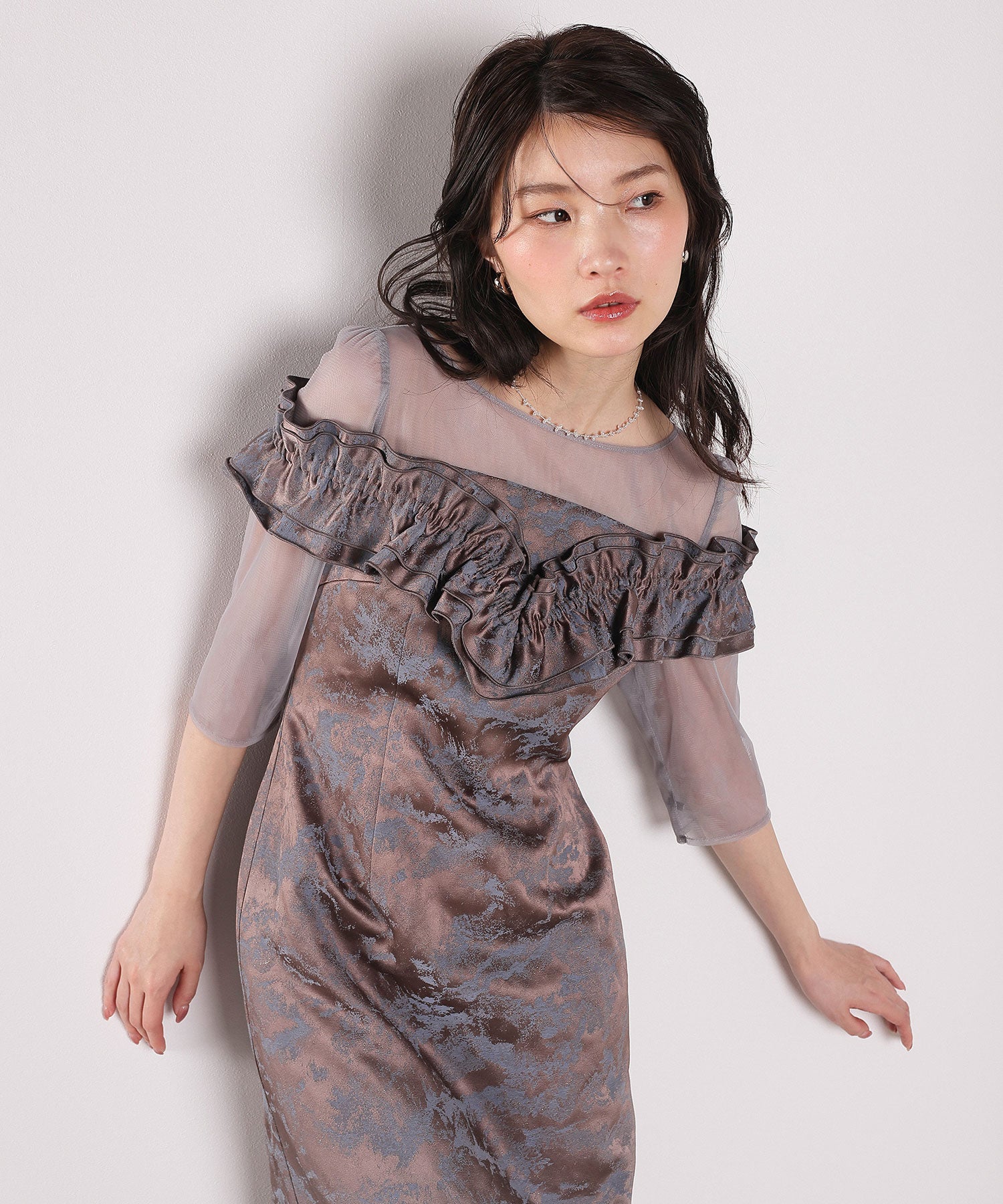 ハートネックフリルジャガードワンピースドレス