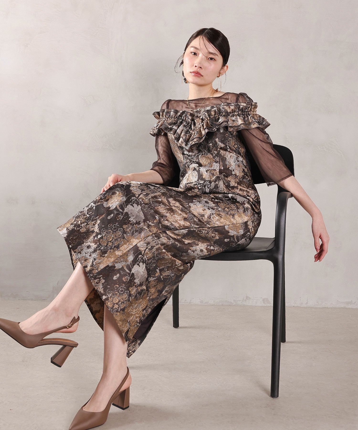 ハートネックフリルジャガードワンピースドレス