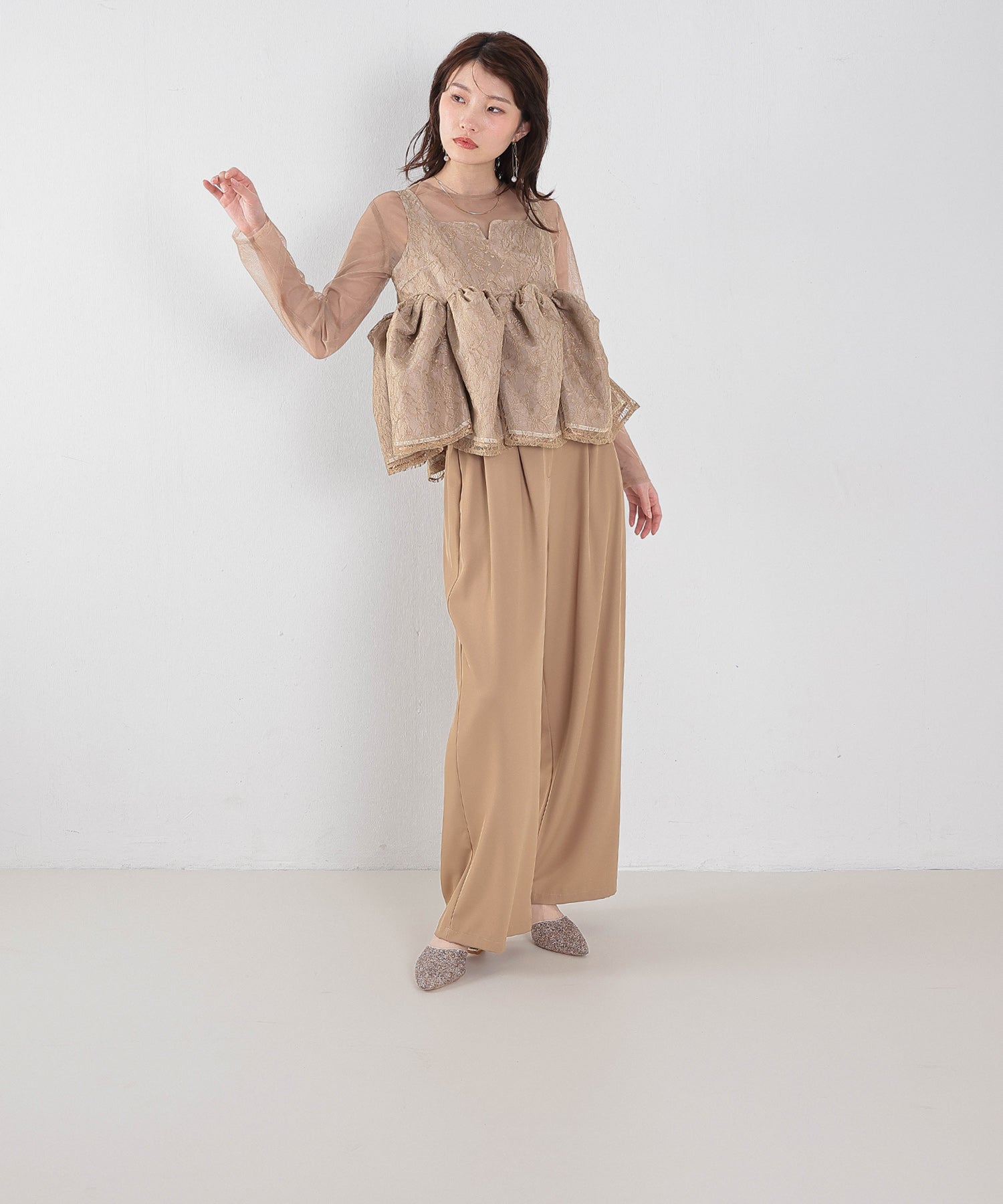 167cm / 着用 M / ベージュ
