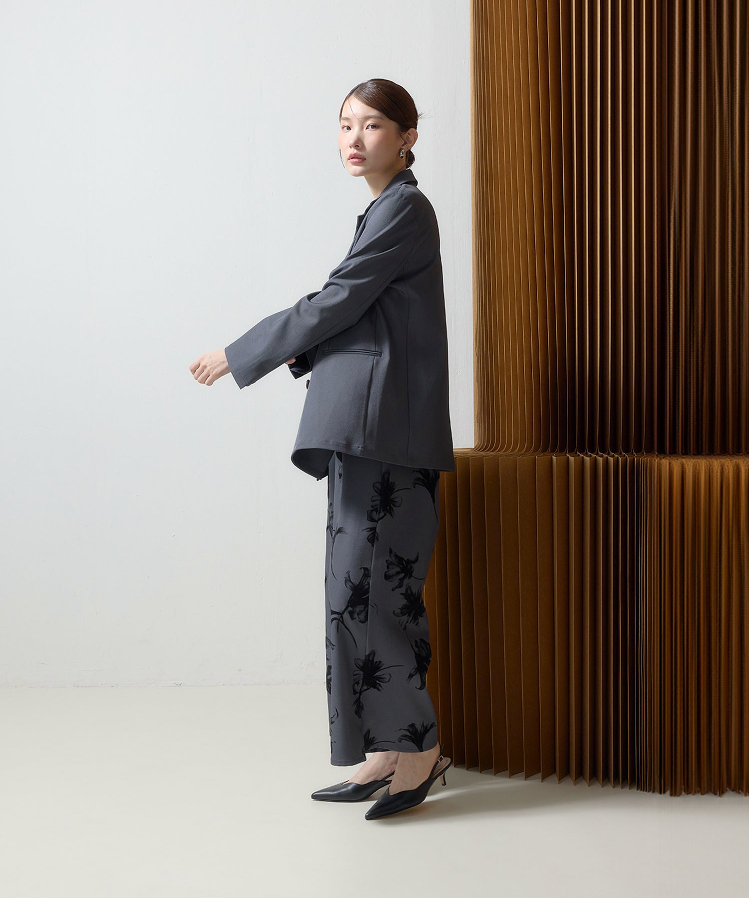 【9月上旬発送予定】花柄フロッキ-ジャケットオールインワンパンツドレス2点セット