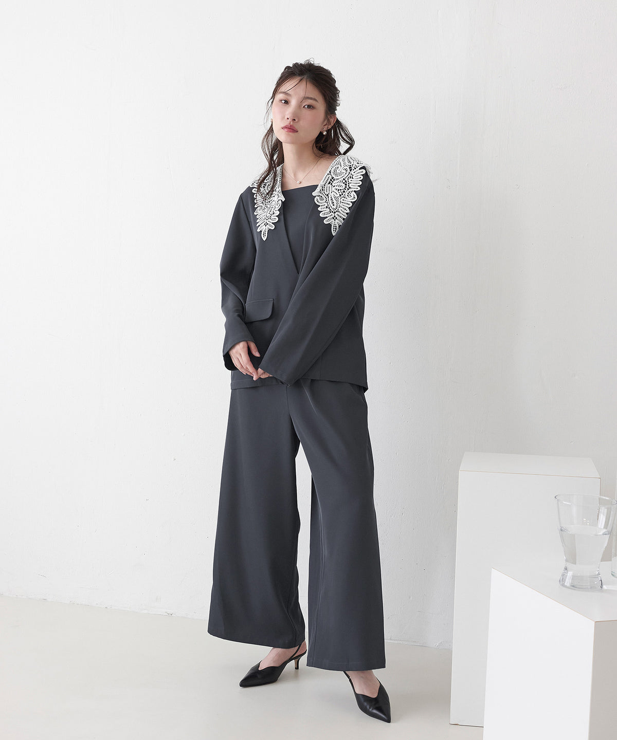 【9月7日先行発売】レースビッグカラーパンツドレス2点セット