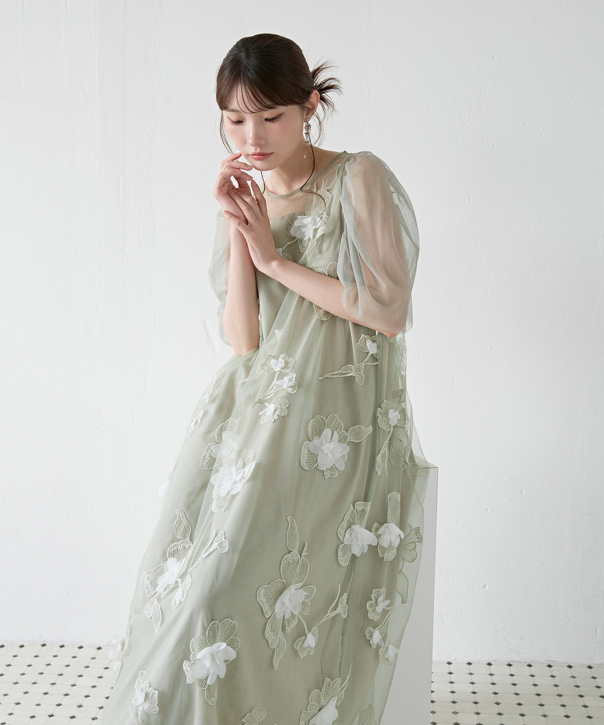 3D花柄レースAラインドレス