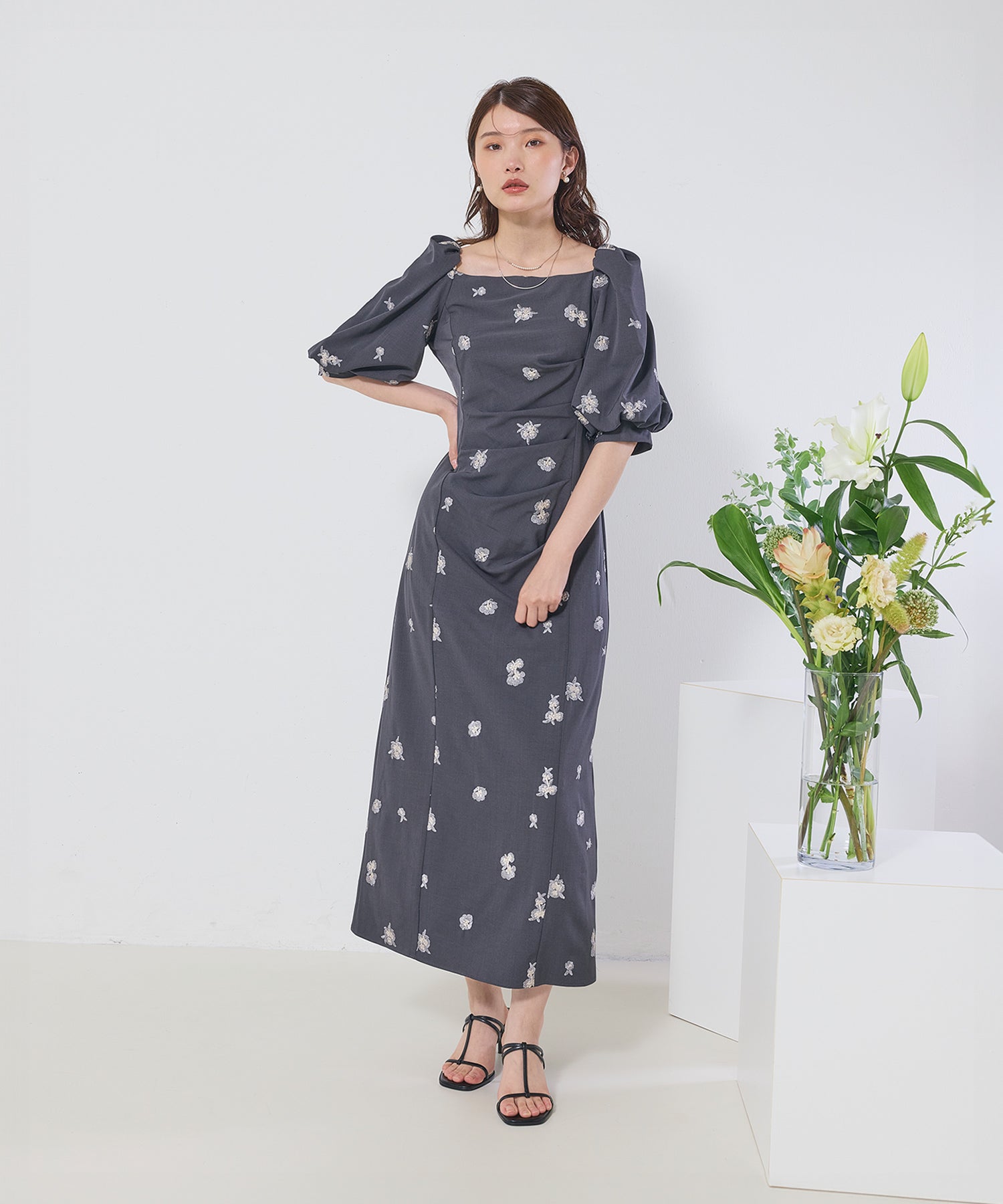 167cm / 着用 M / チャコールグレー
