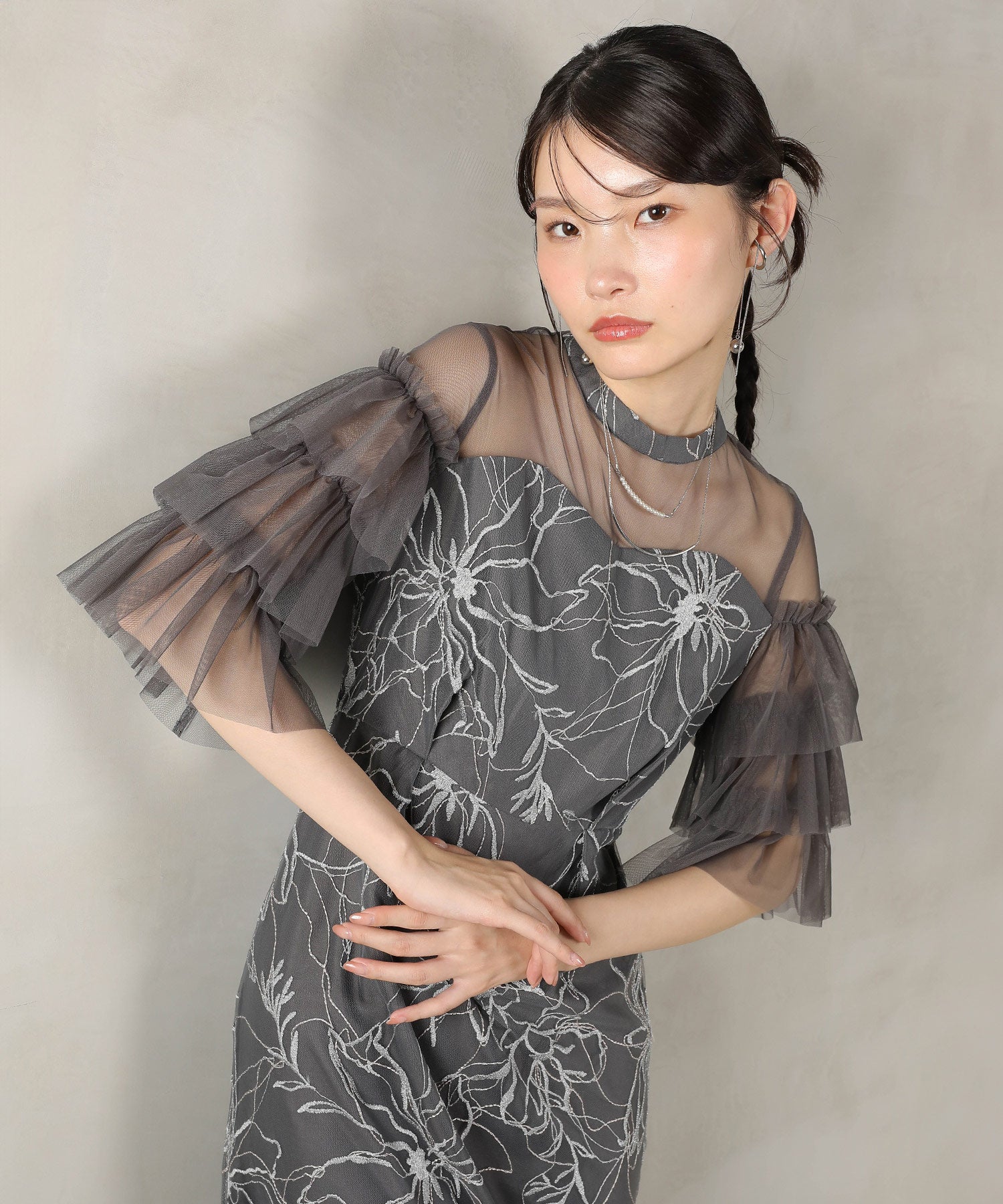 スパンコール レース チュール フリル Iライン オケージョンドレス 結婚式