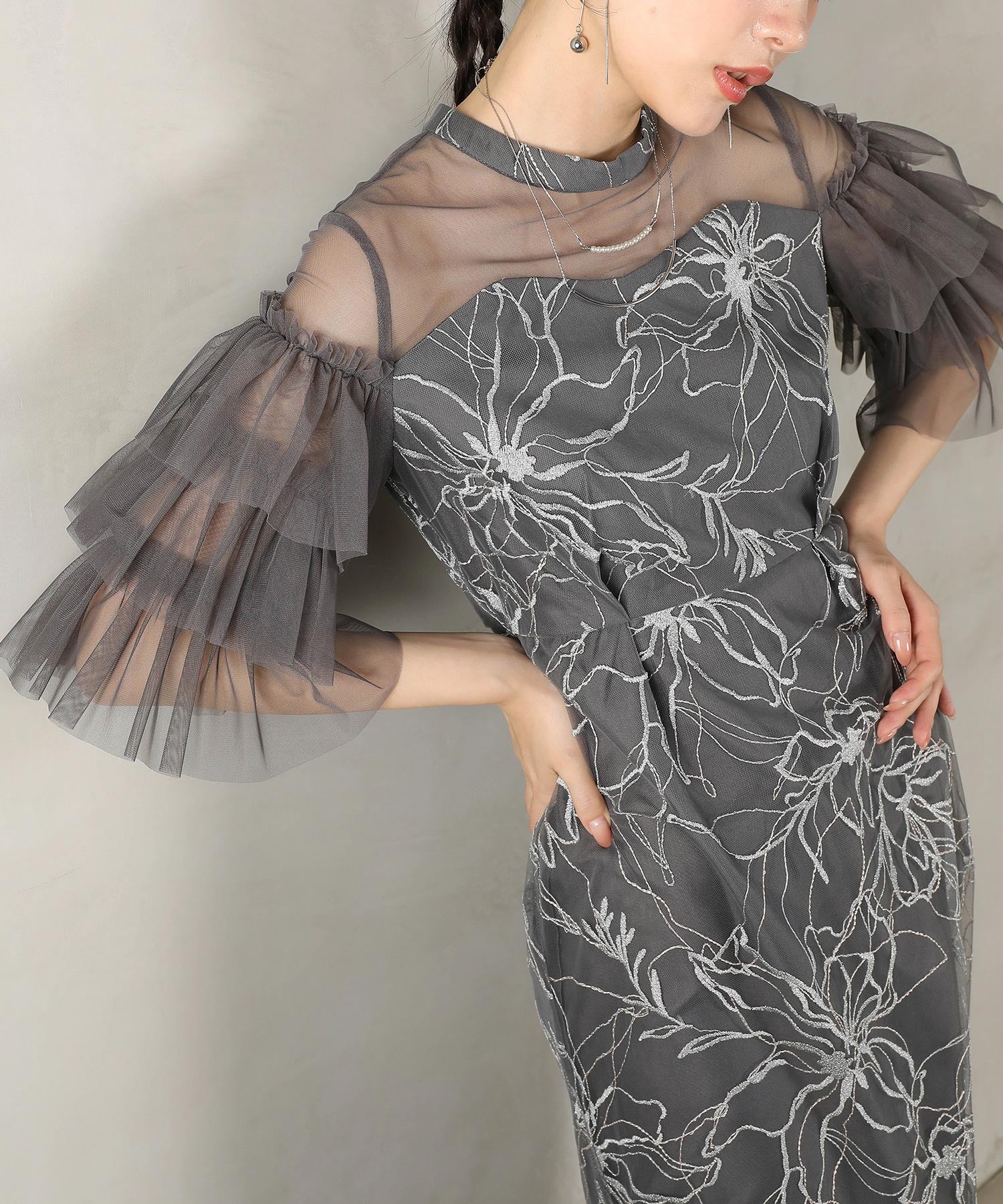 スパンコール レース チュール フリル Iライン オケージョンドレス 結婚式