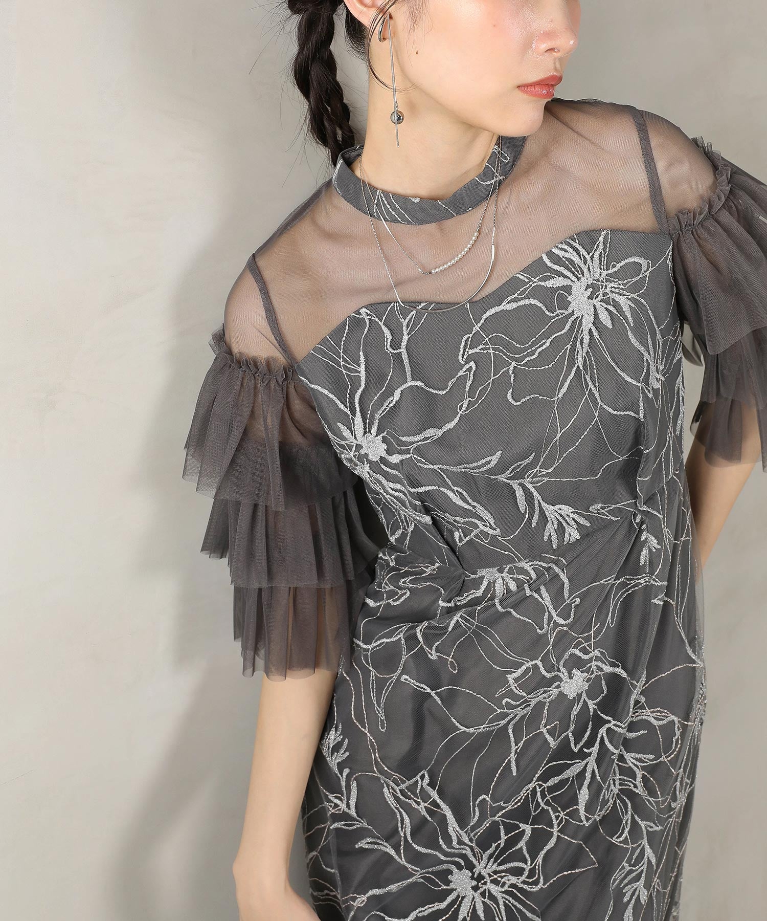 スパンコール レース チュール フリル Iライン オケージョンドレス 結婚式