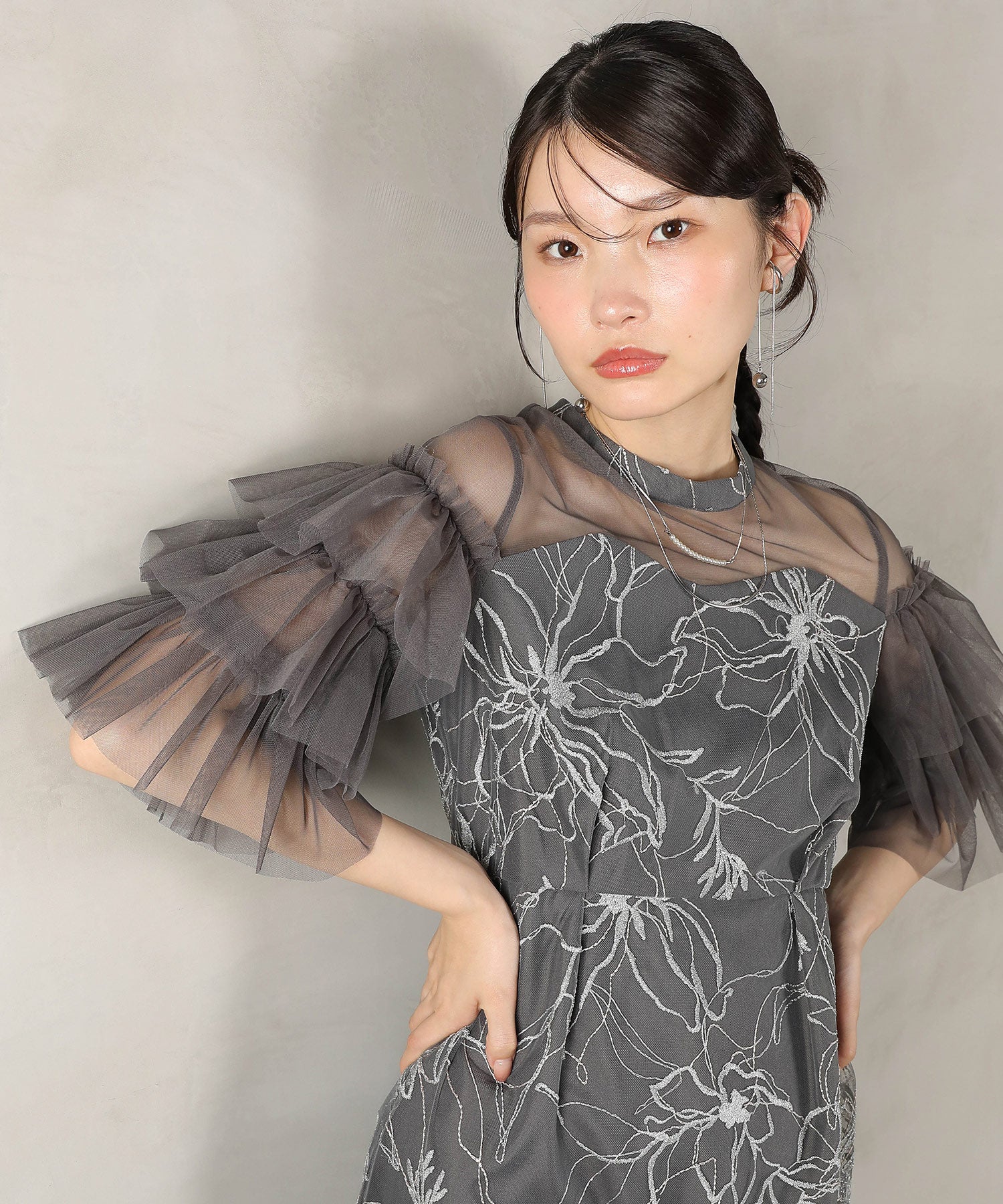 スパンコール レース チュール フリル Iライン オケージョンドレス 結婚式