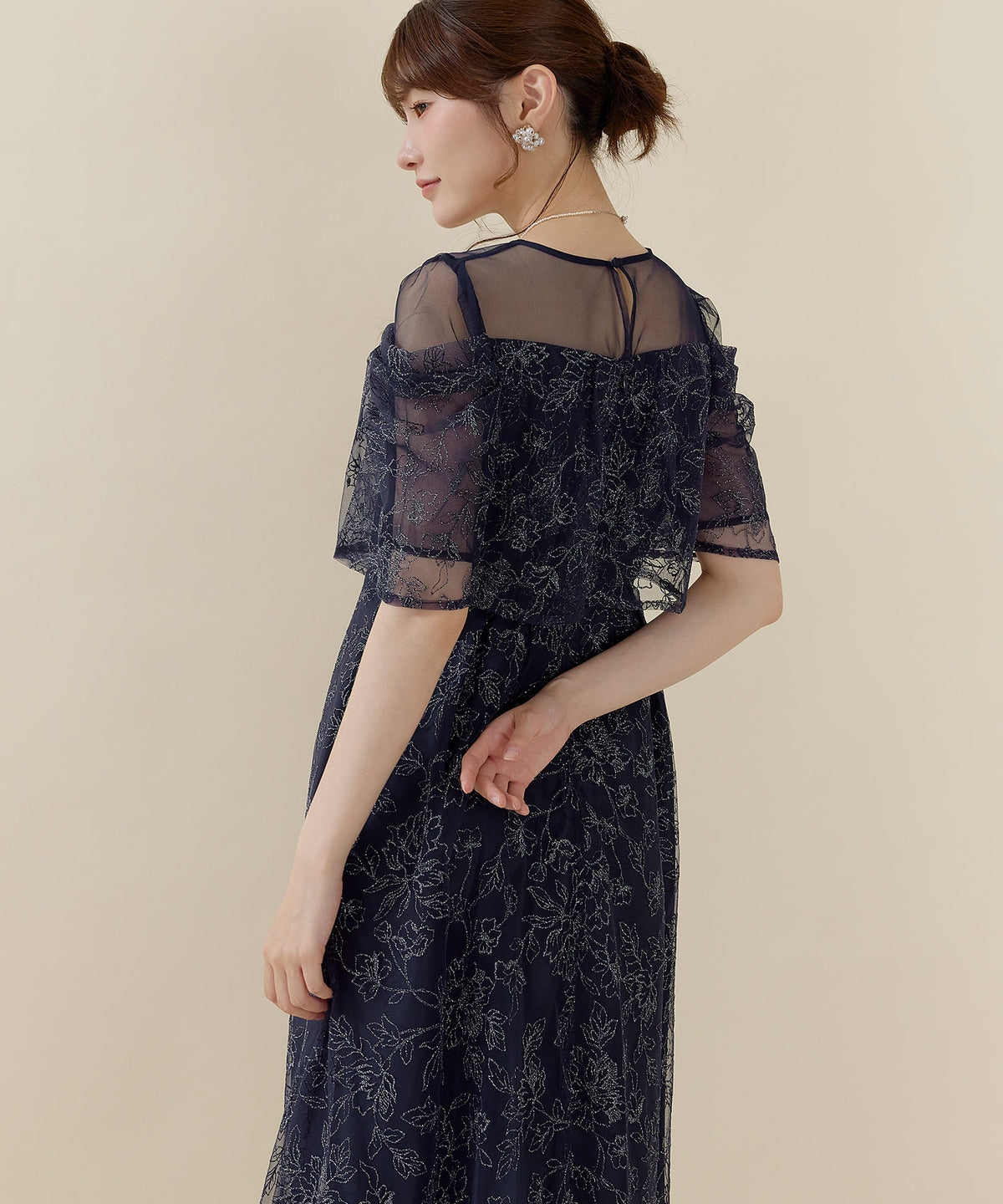 ラメ刺繍花柄オフショル風タックスリーブAラインドレス