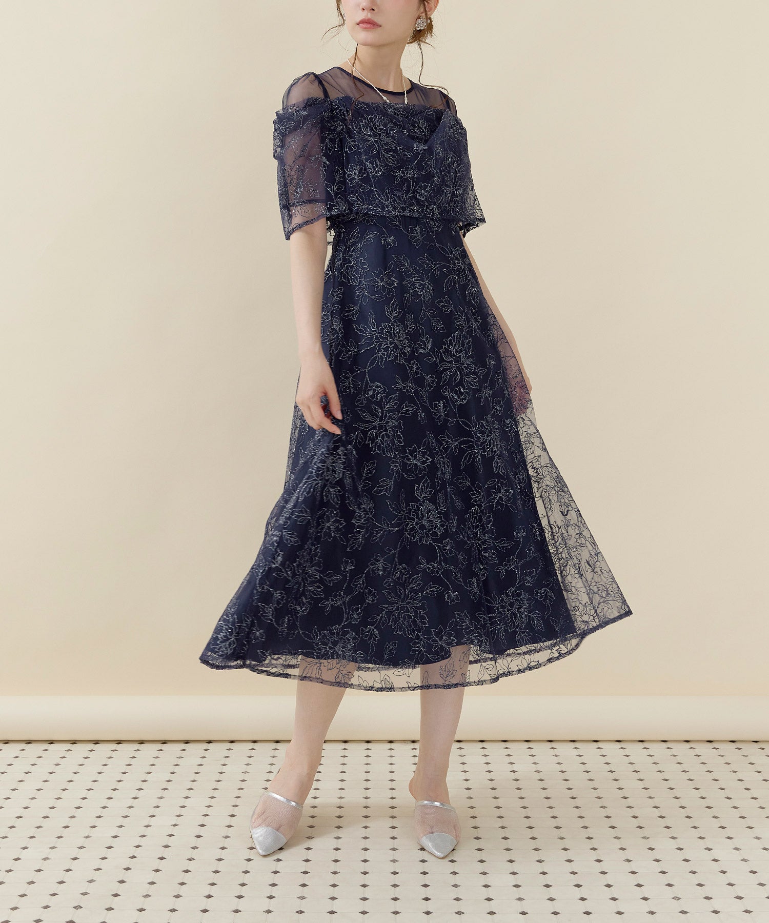 ラメ刺繍花柄オフショル風タックスリーブAラインドレス