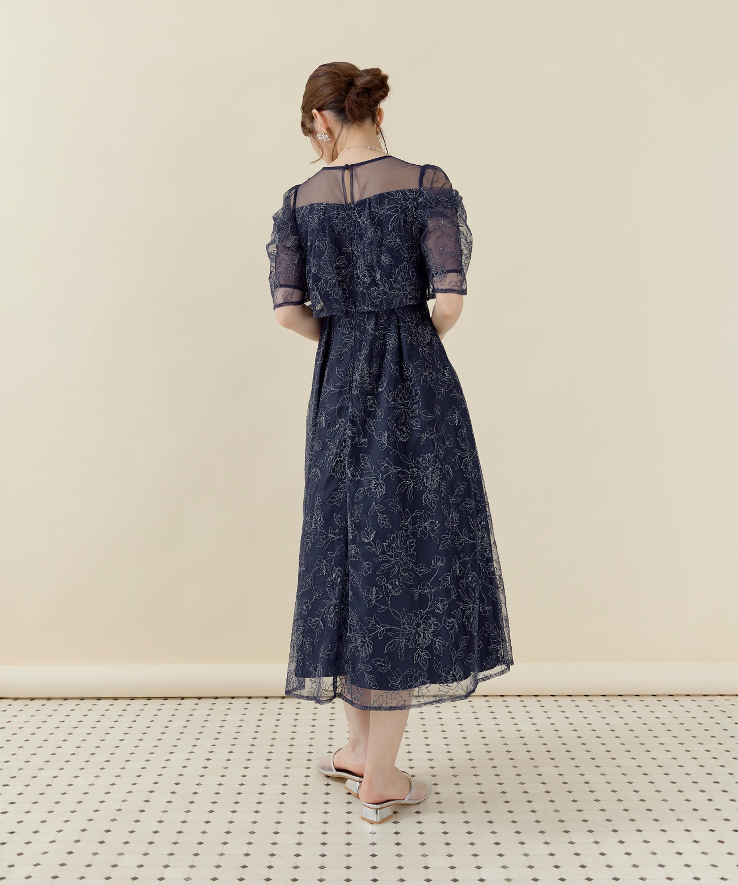 ラメ刺繍花柄オフショル風タックスリーブAラインドレス