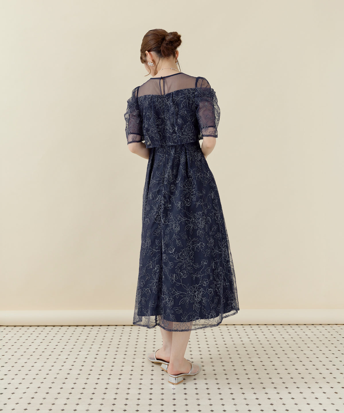 ラメ刺繍花柄オフショル風タックスリーブAラインドレス