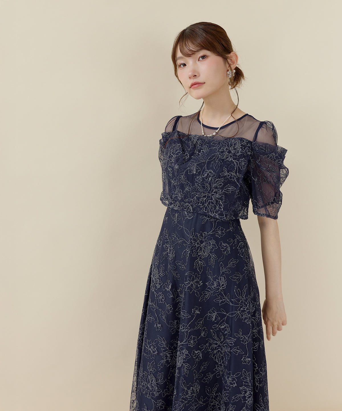 ラメ刺繍花柄オフショル風タックスリーブAラインドレス