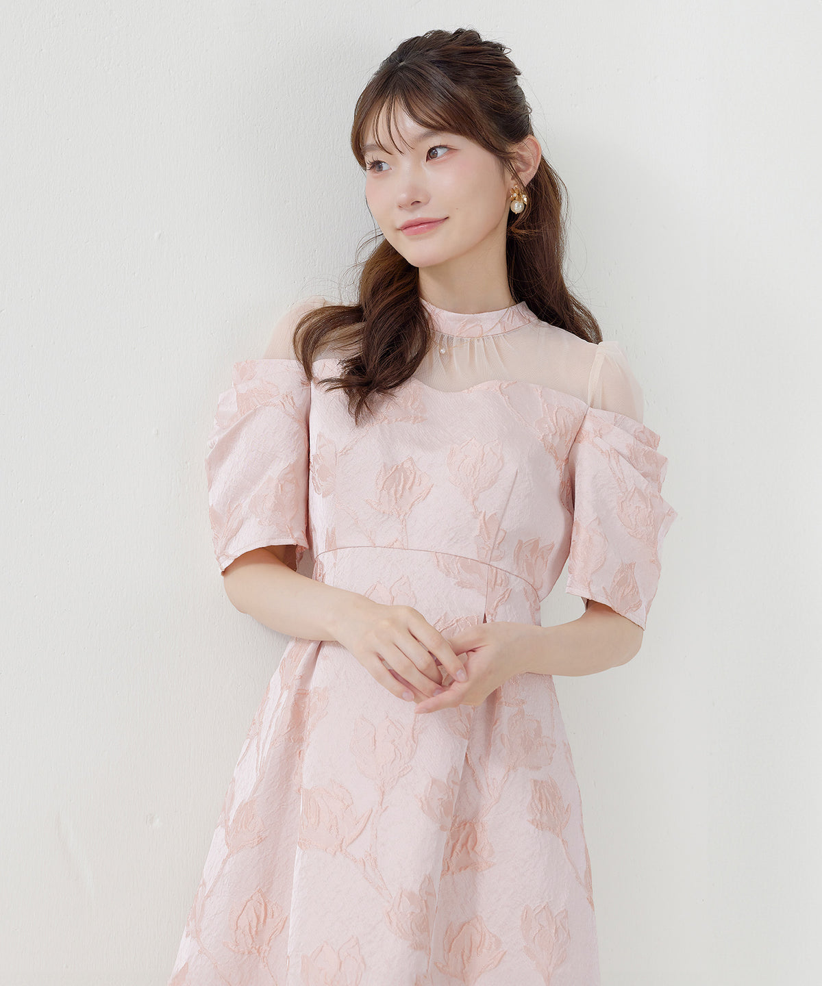 ジャガード花柄チュールオフショル風タックAラインドレス