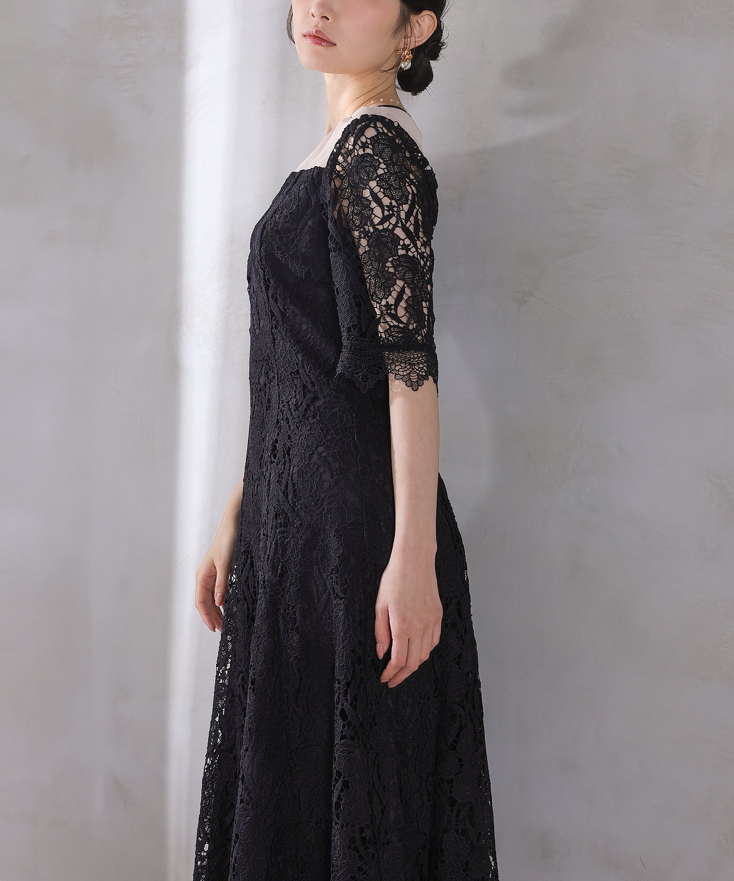 ケミカルレース Aラインワンピースドレス