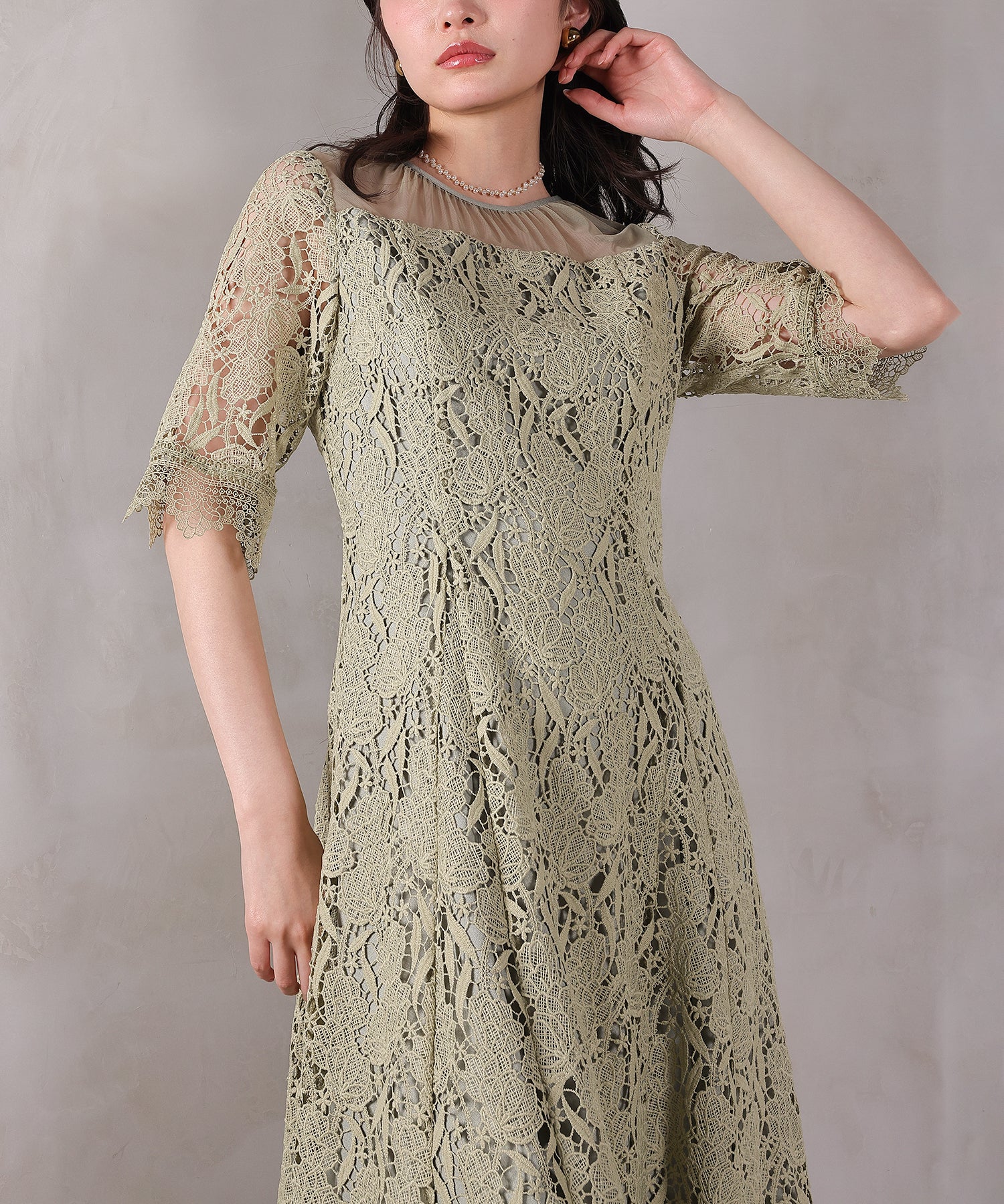 ケミカルレース Aラインワンピースドレス