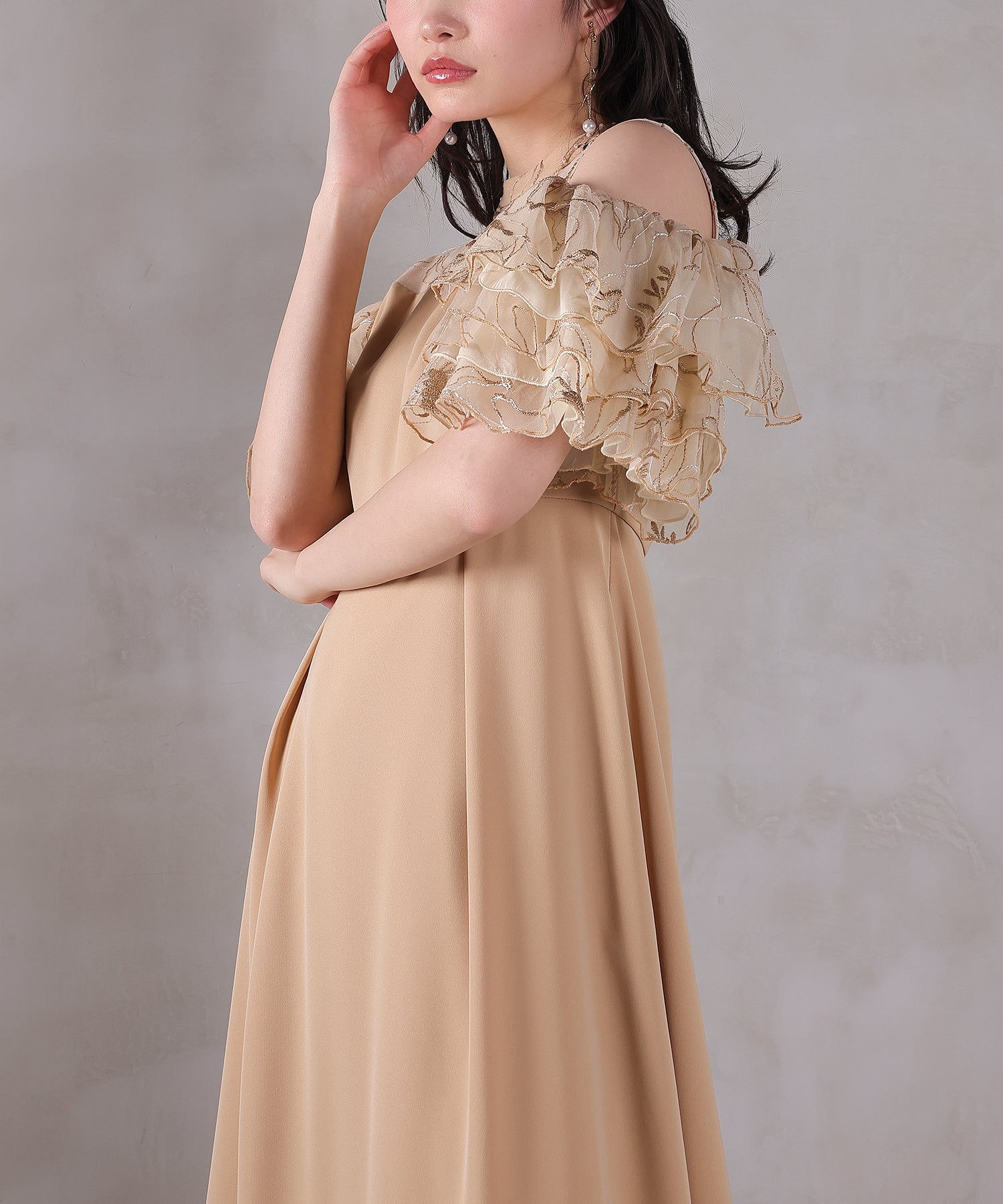 チュールラメ刺繍 オフショル Aラインワンピース ドレス