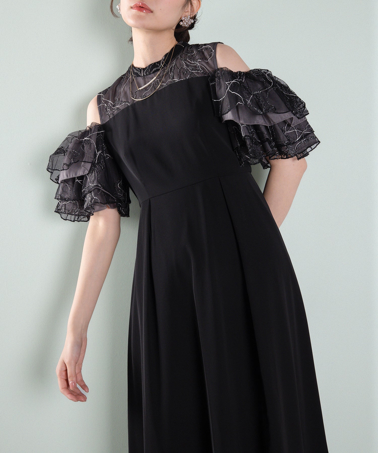 チュールラメ刺繍 オフショル Aラインワンピース ドレス