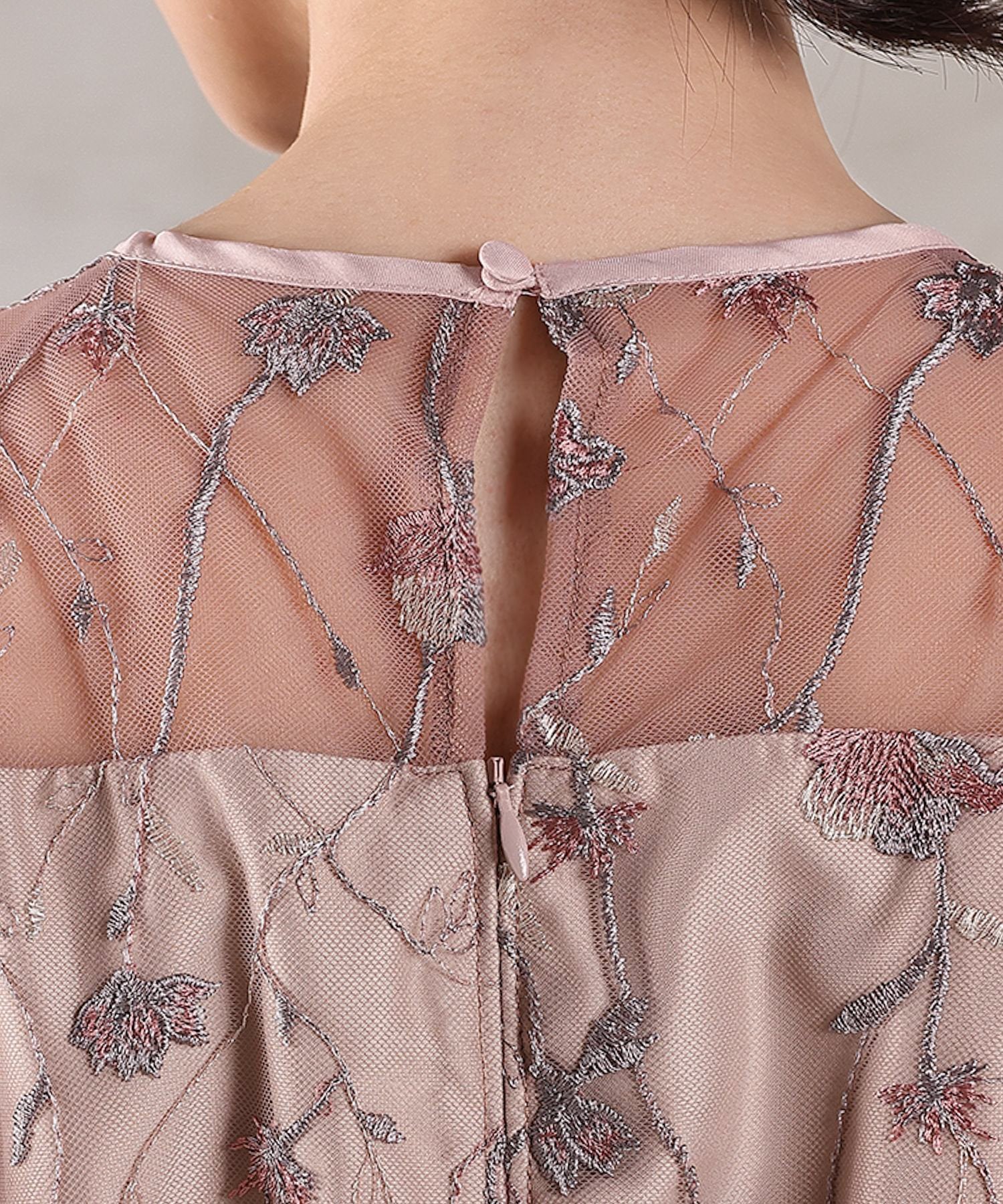 パフスリーブ 花柄刺繍レースチュールAラインワンピースドレス