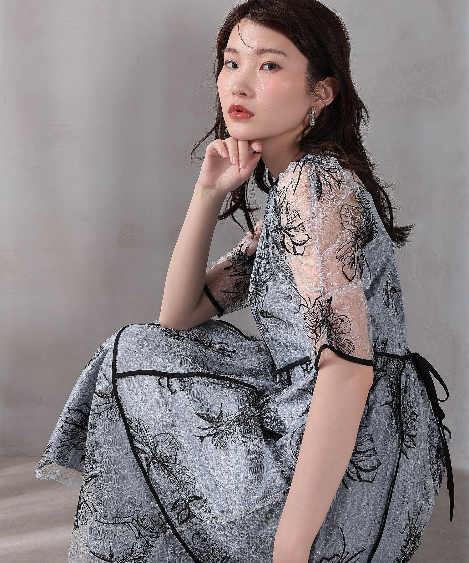 花柄刺繍レースパイピングパフスリーブAラインドレス