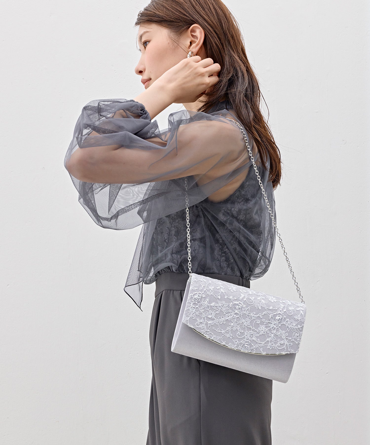 スパンコール繊細刺繍レースクラッチバッグ