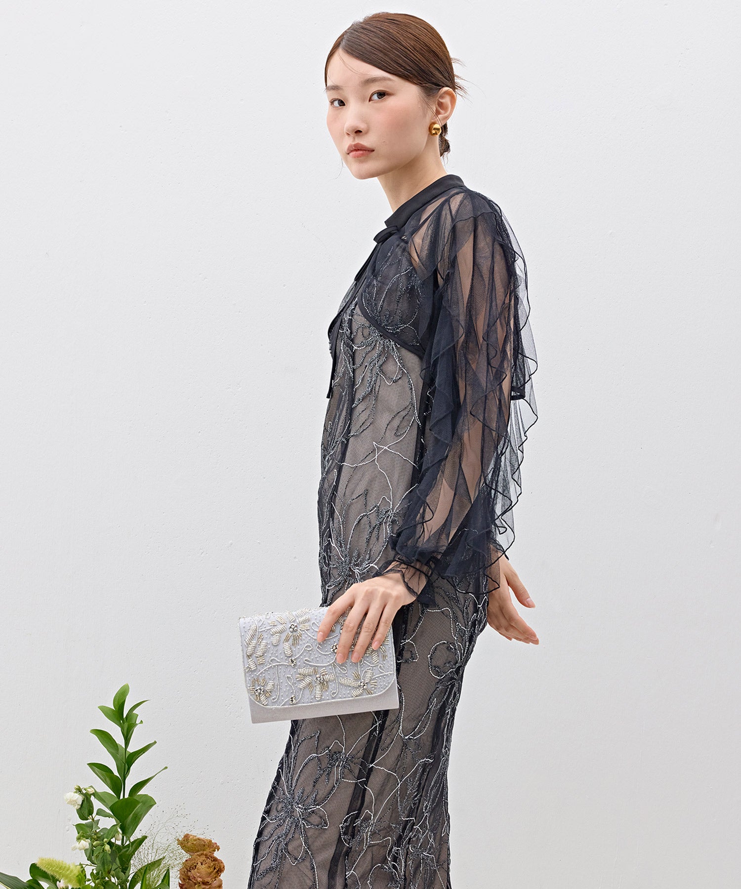 立体ビーズ花柄刺繍クラッチバッグ